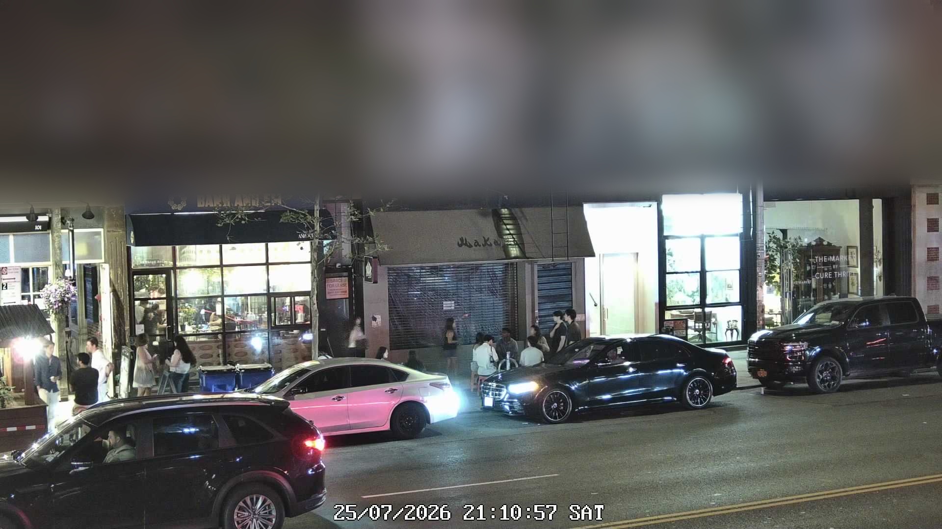 Bánh Anh Em wait time — live line camera