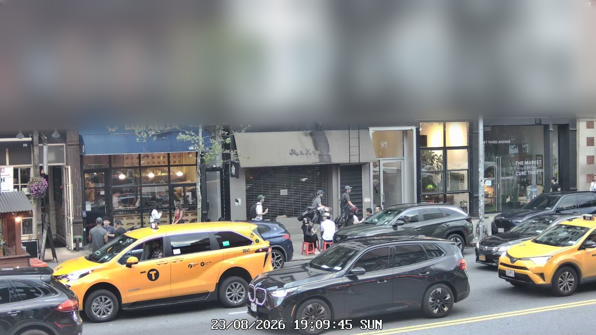 Bánh Anh Em live line camera