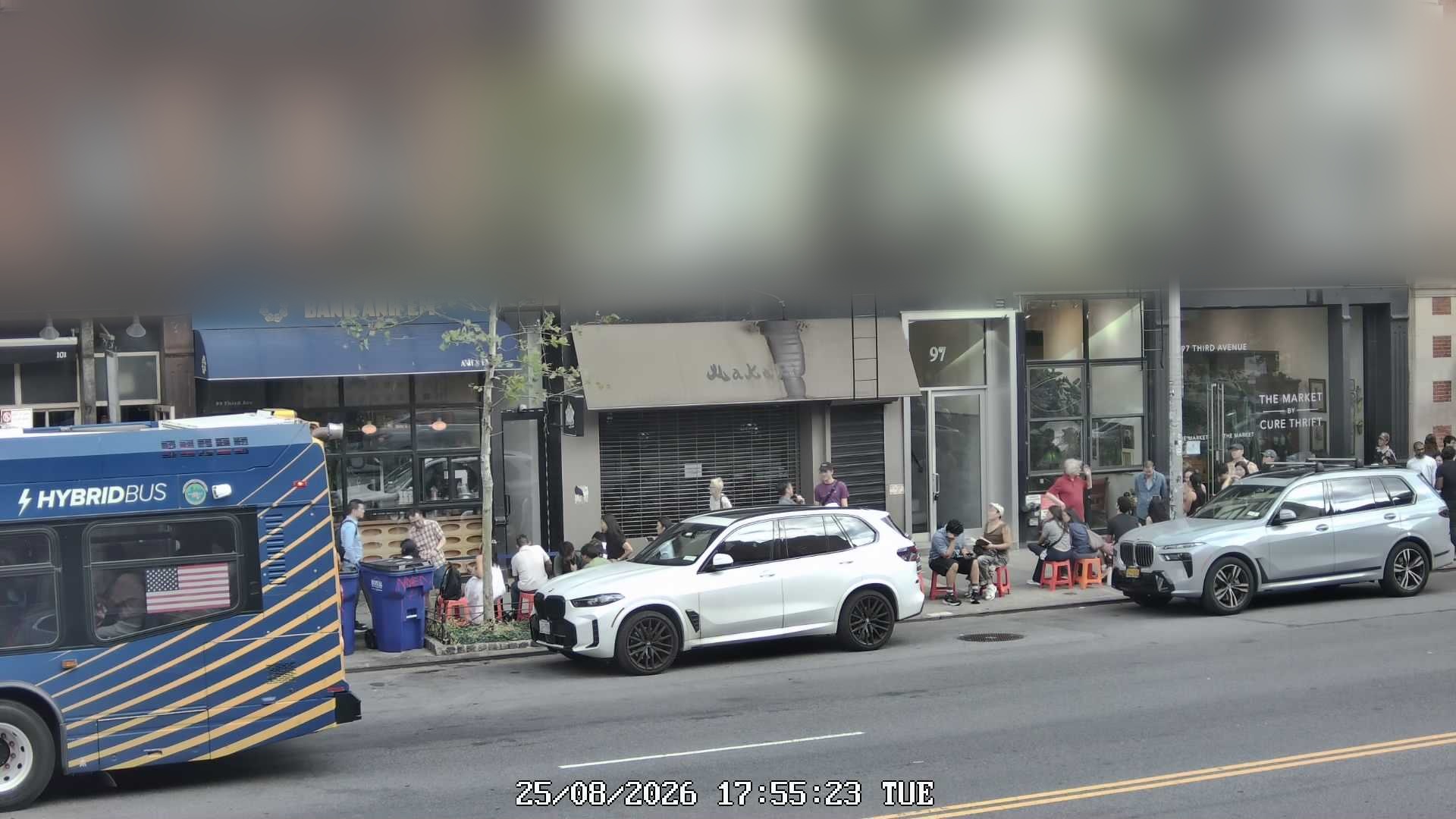 Bánh Anh Em live line camera