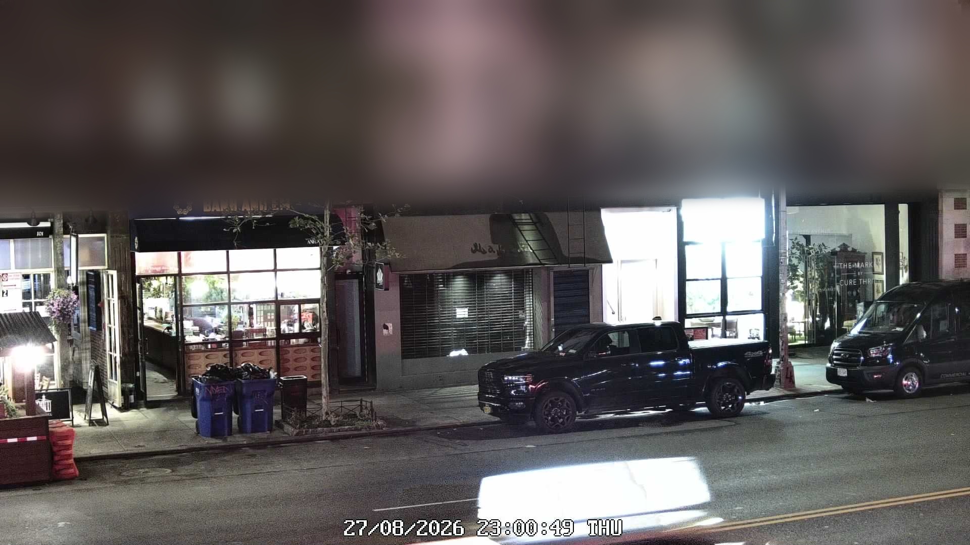 Bánh Anh Em live line camera