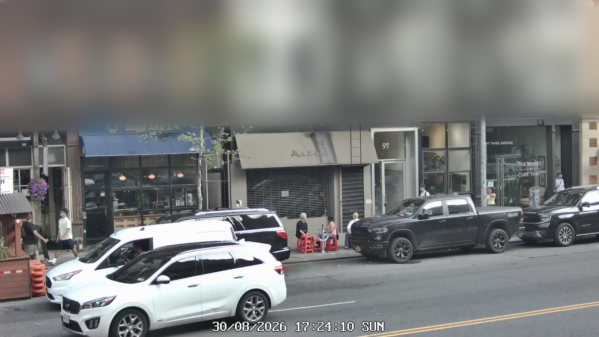 Bánh Anh Em live line camera