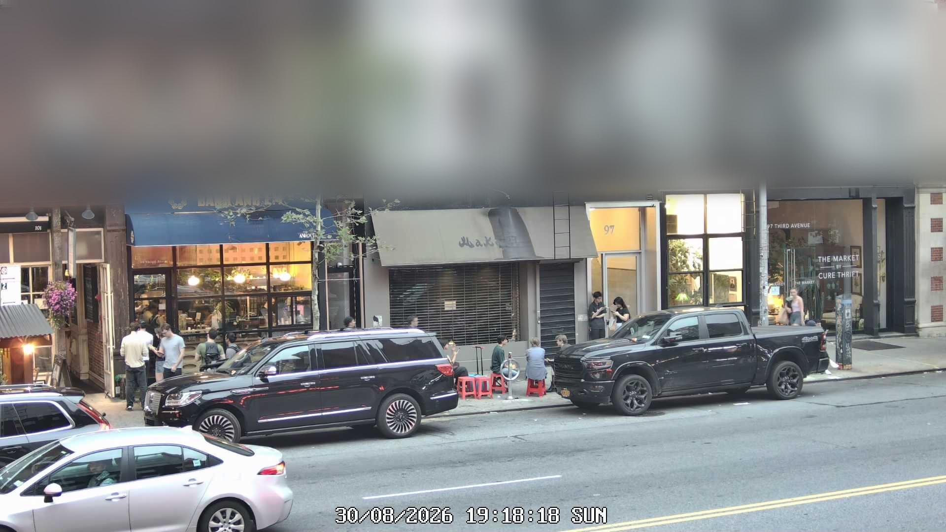 Bánh Anh Em live line camera