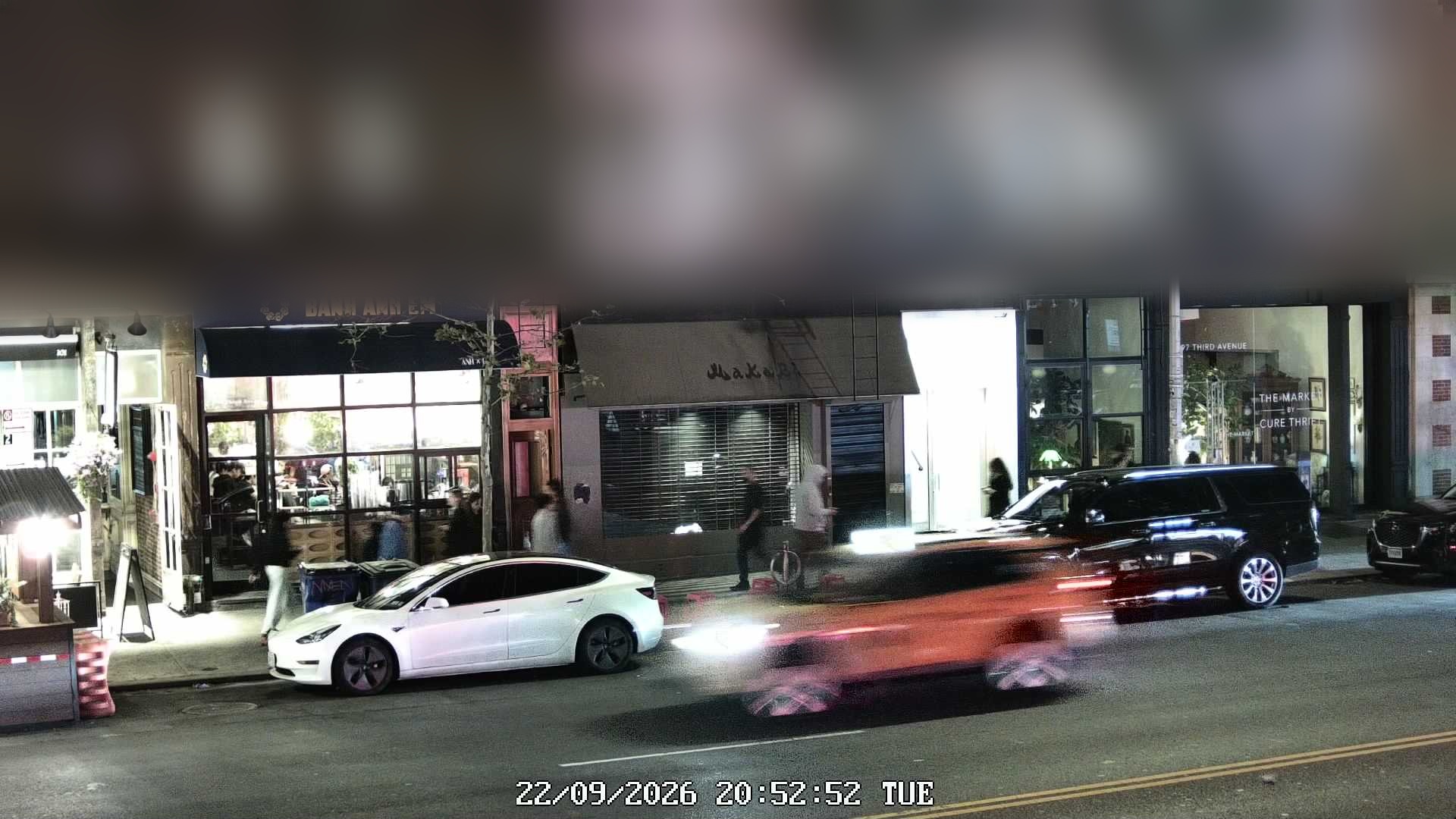 Bánh Anh Em wait time — live line camera