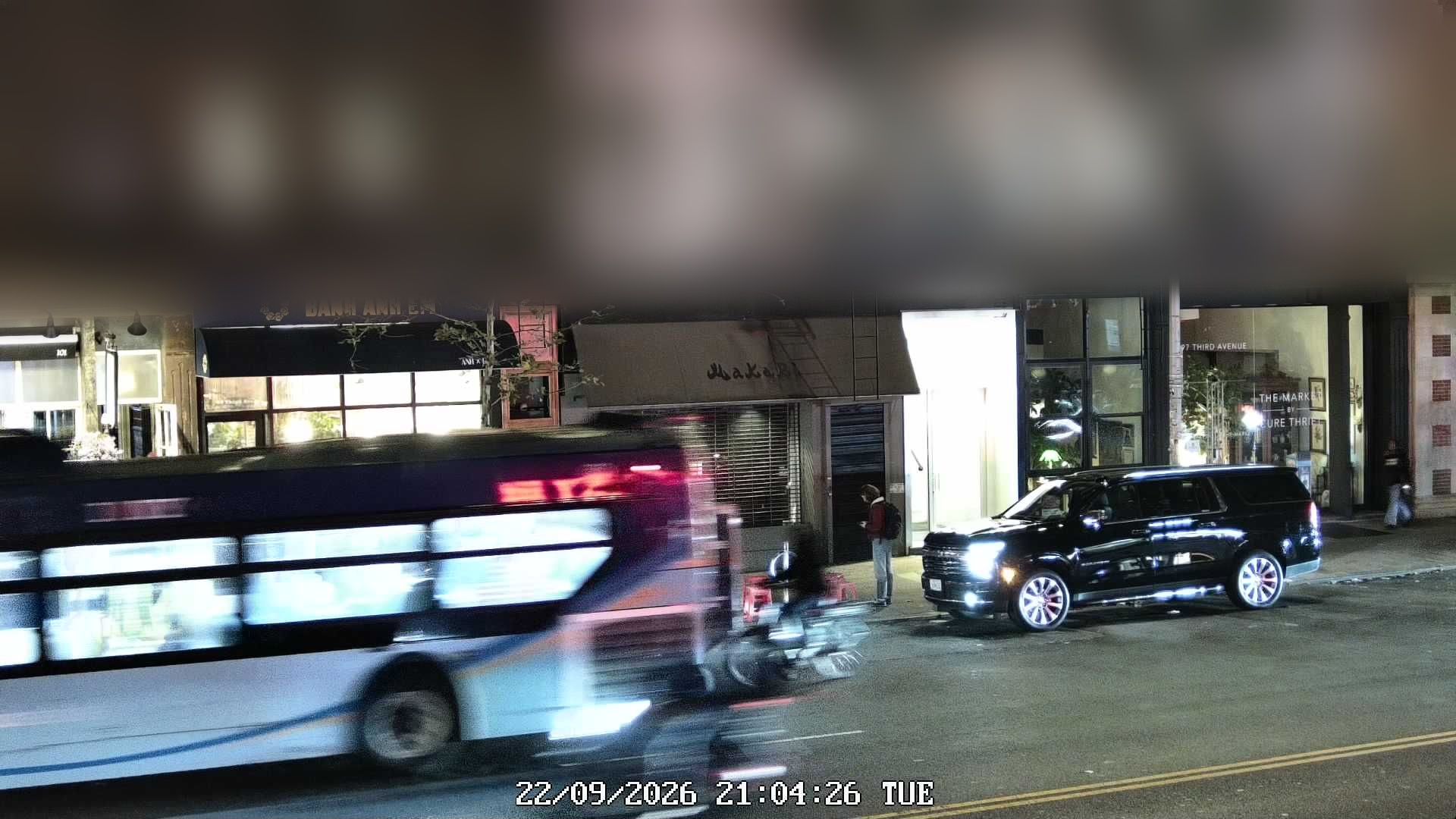 Bánh Anh Em live line camera