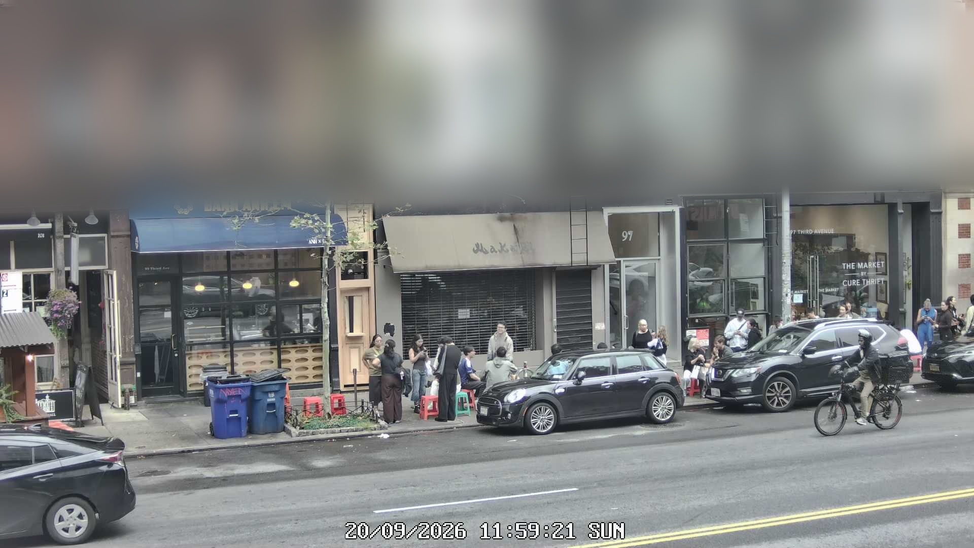 Bánh Anh Em live line camera