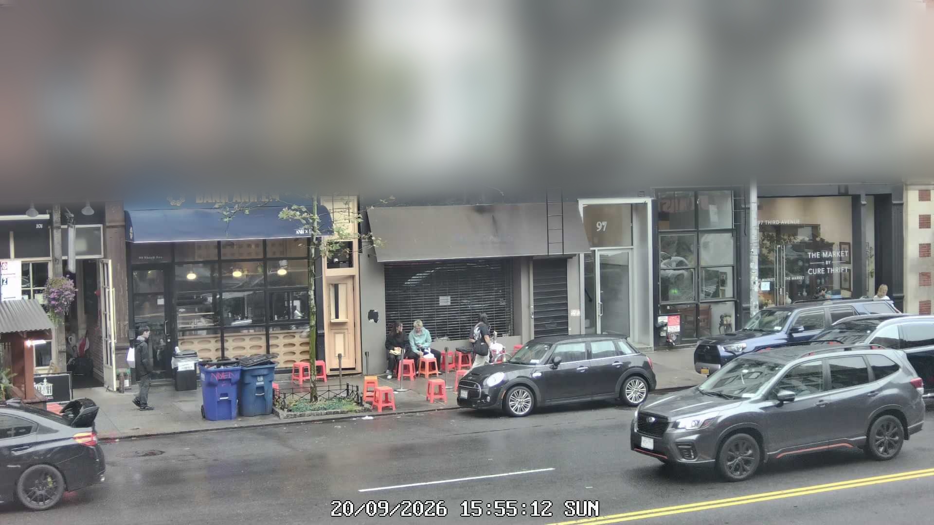 Bánh Anh Em live line camera