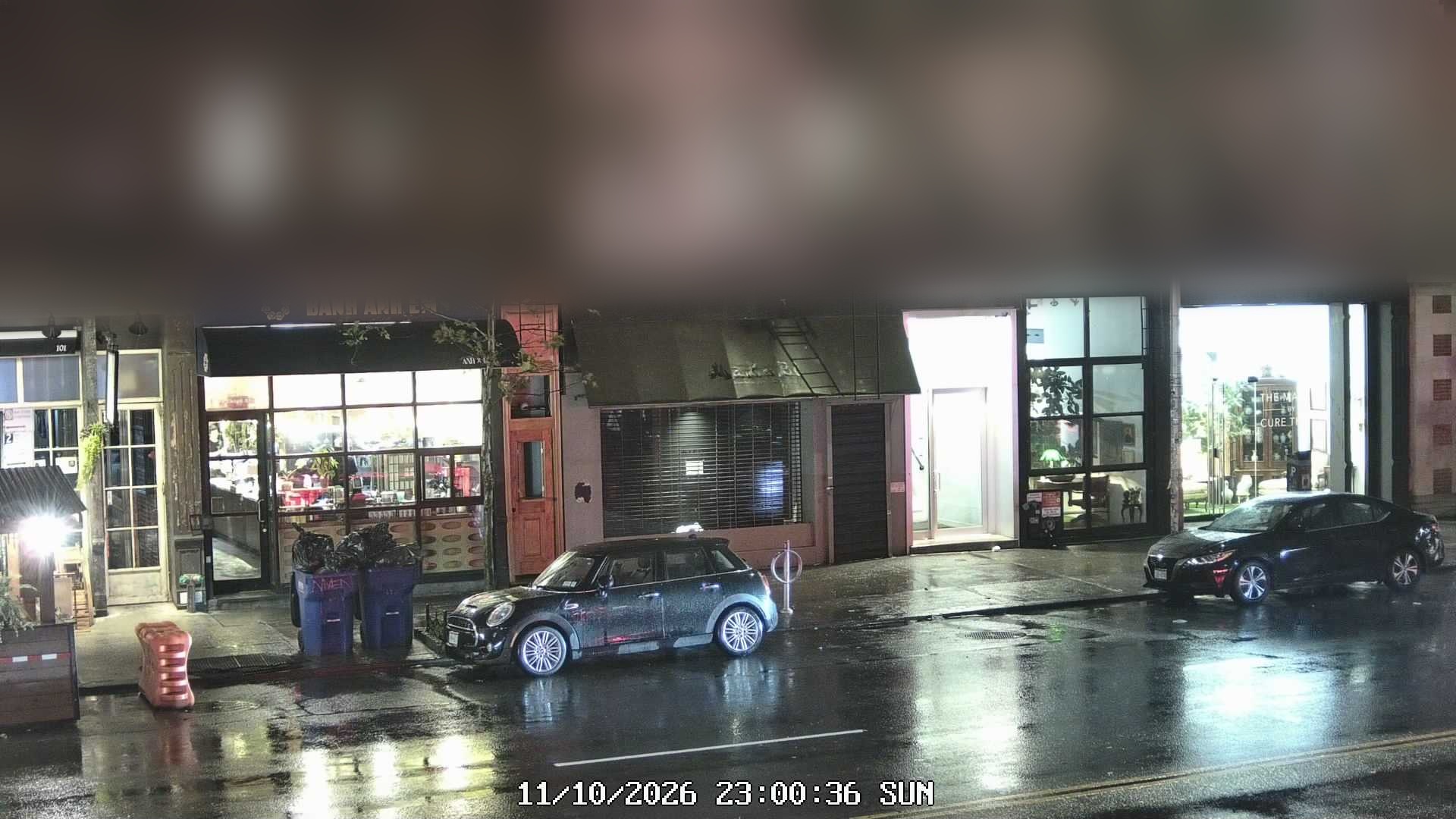 Bánh Anh Em wait time — live line camera
