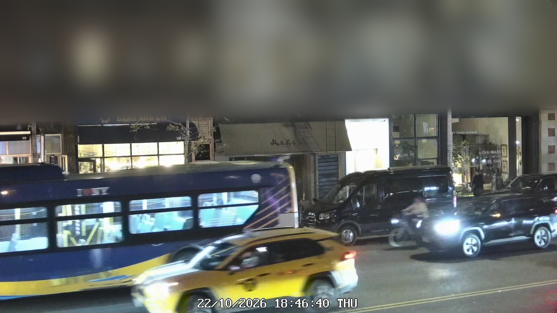 Bánh Anh Em live line camera