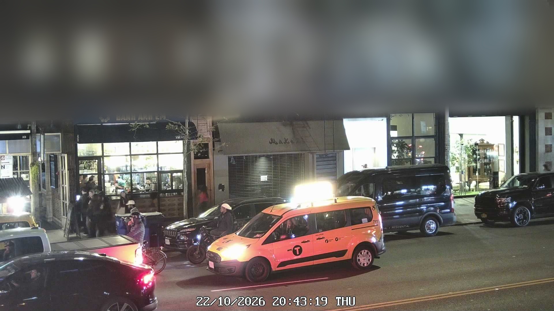 Bánh Anh Em live line camera
