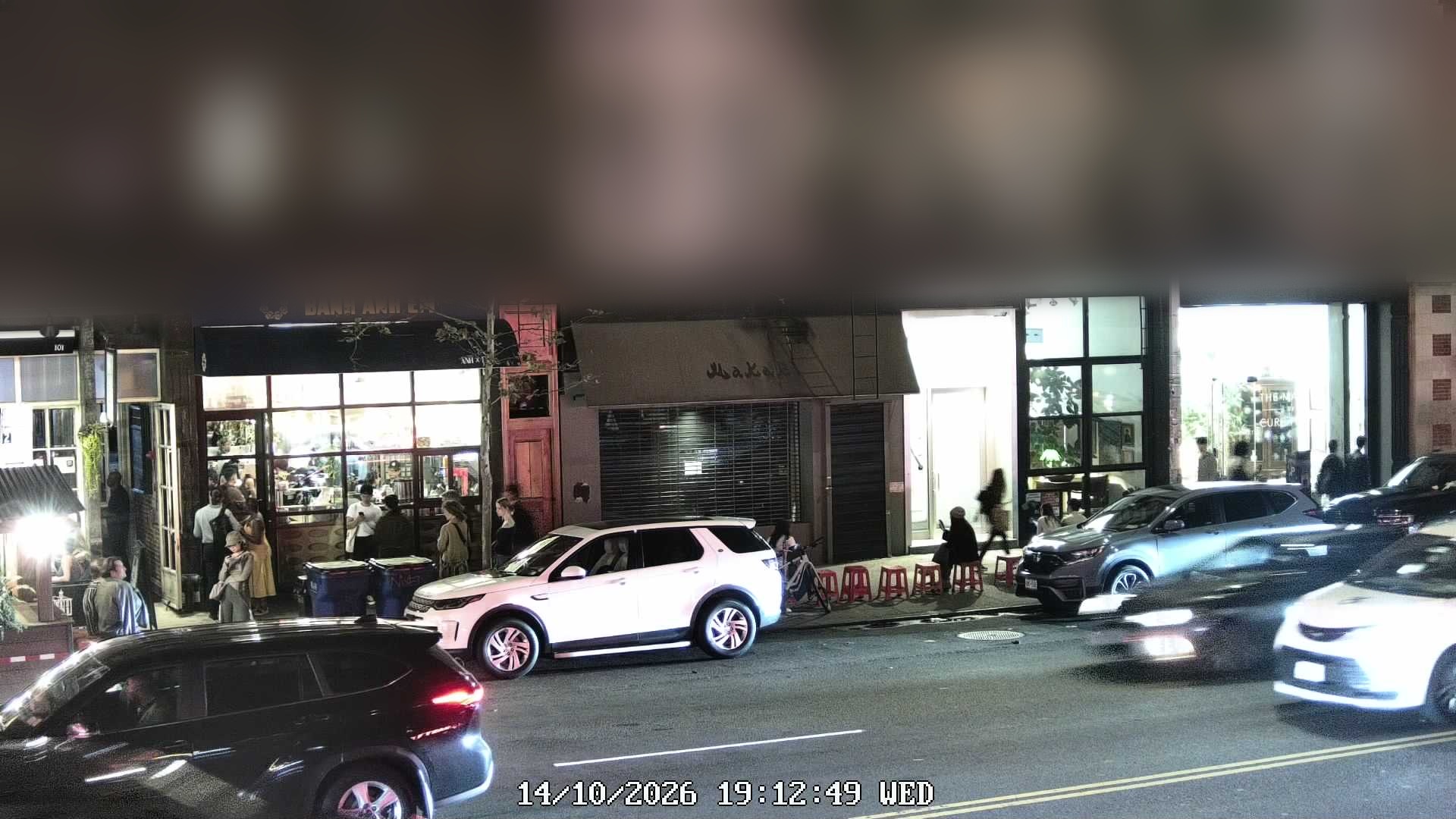 Bánh Anh Em live line camera