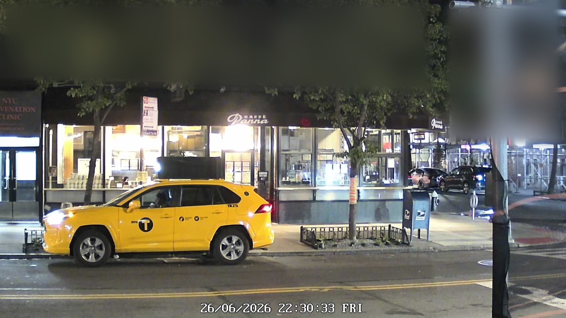 Caffè Panna wait time — live line camera