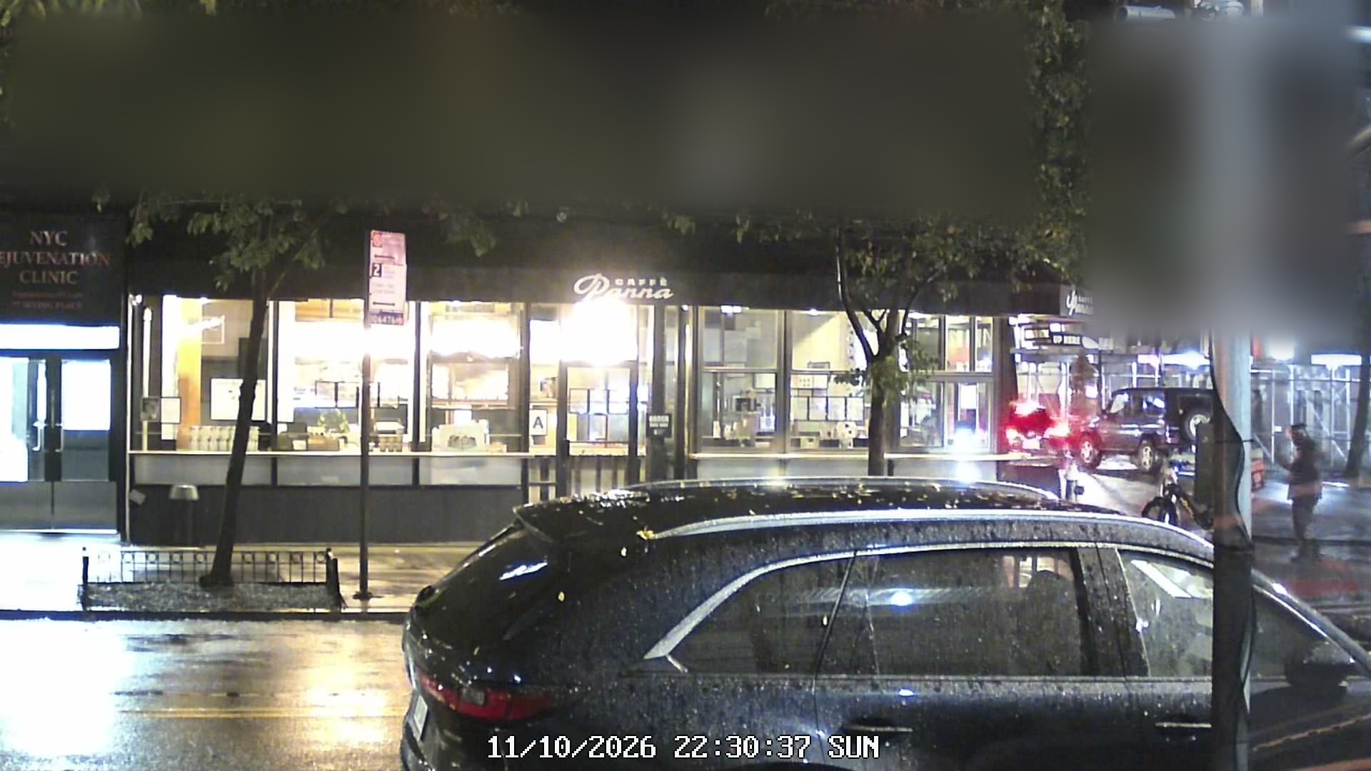 Caffè Panna wait time — live line camera