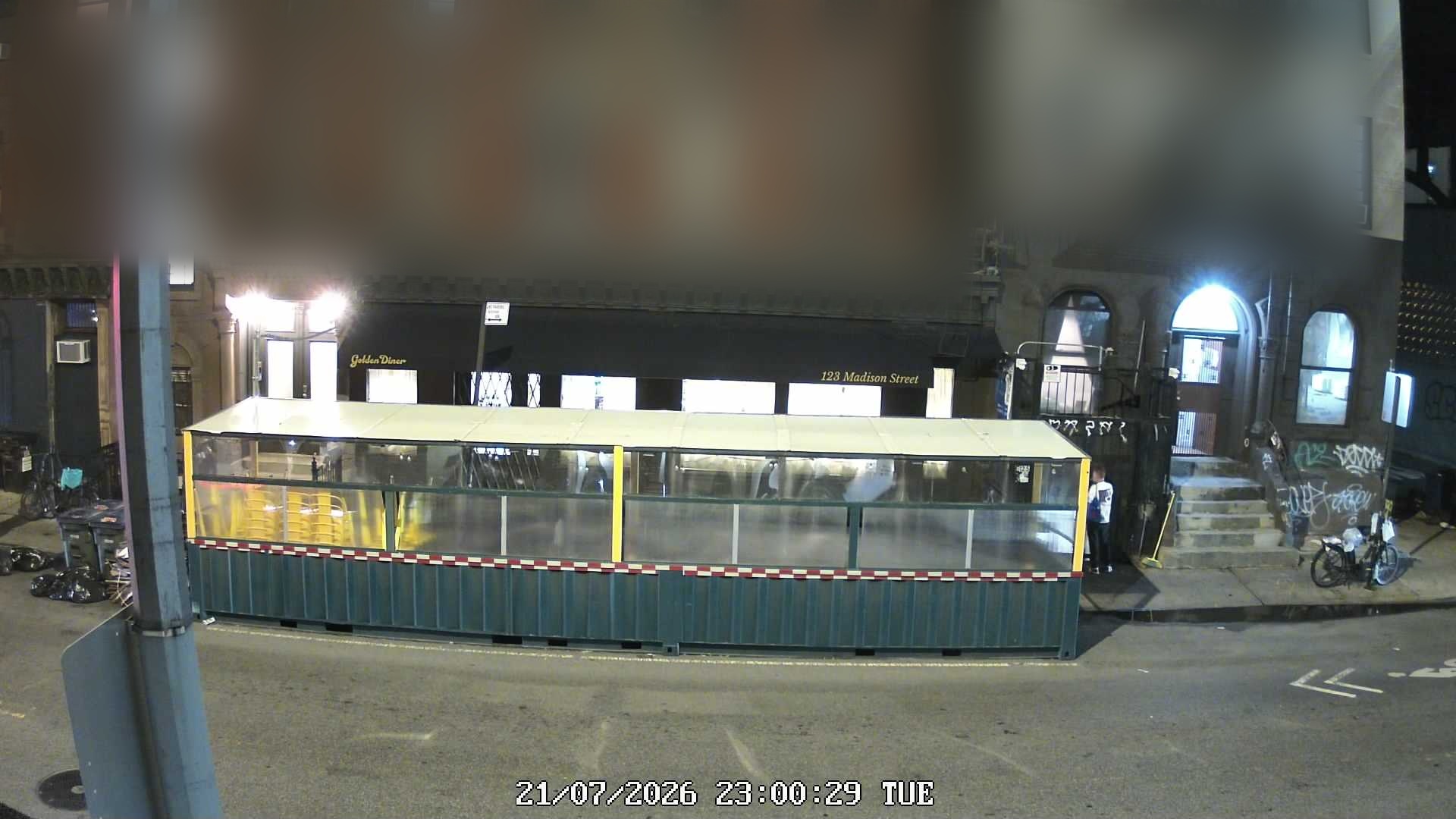 Golden Diner live line camera