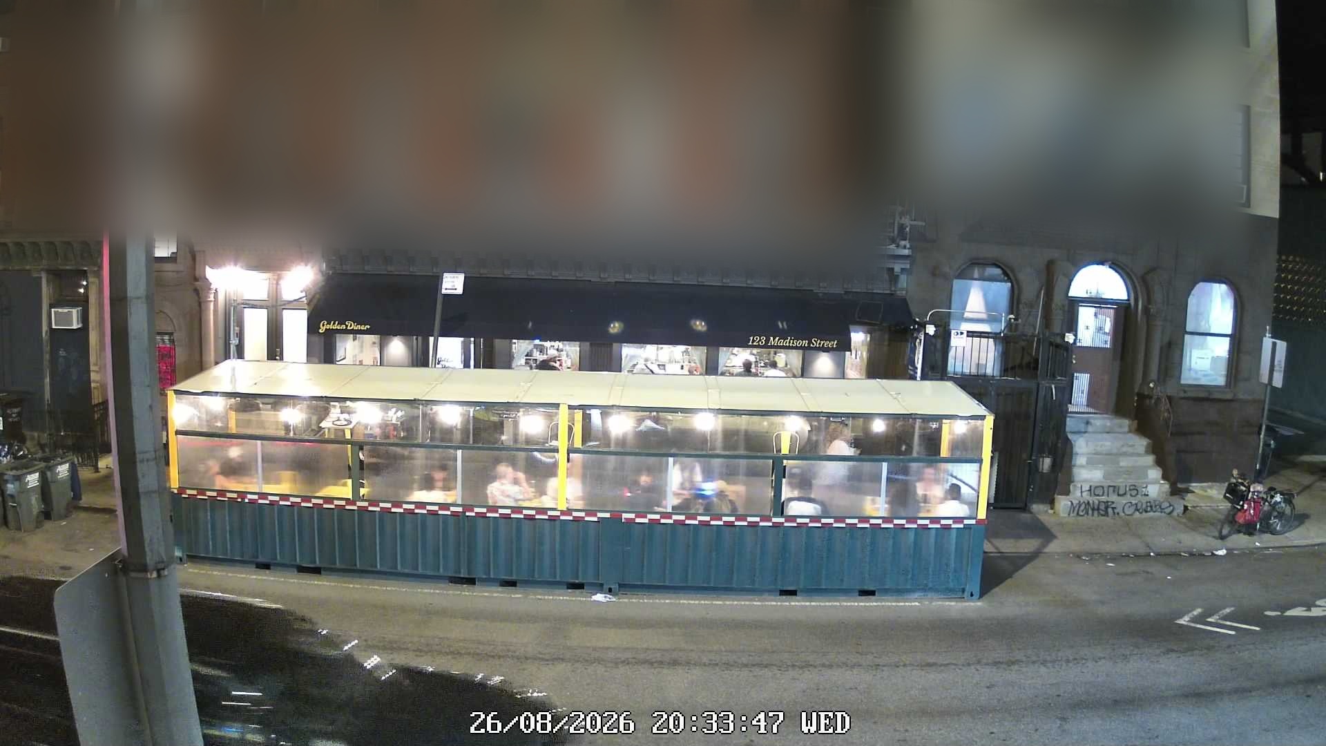 Golden Diner live line camera