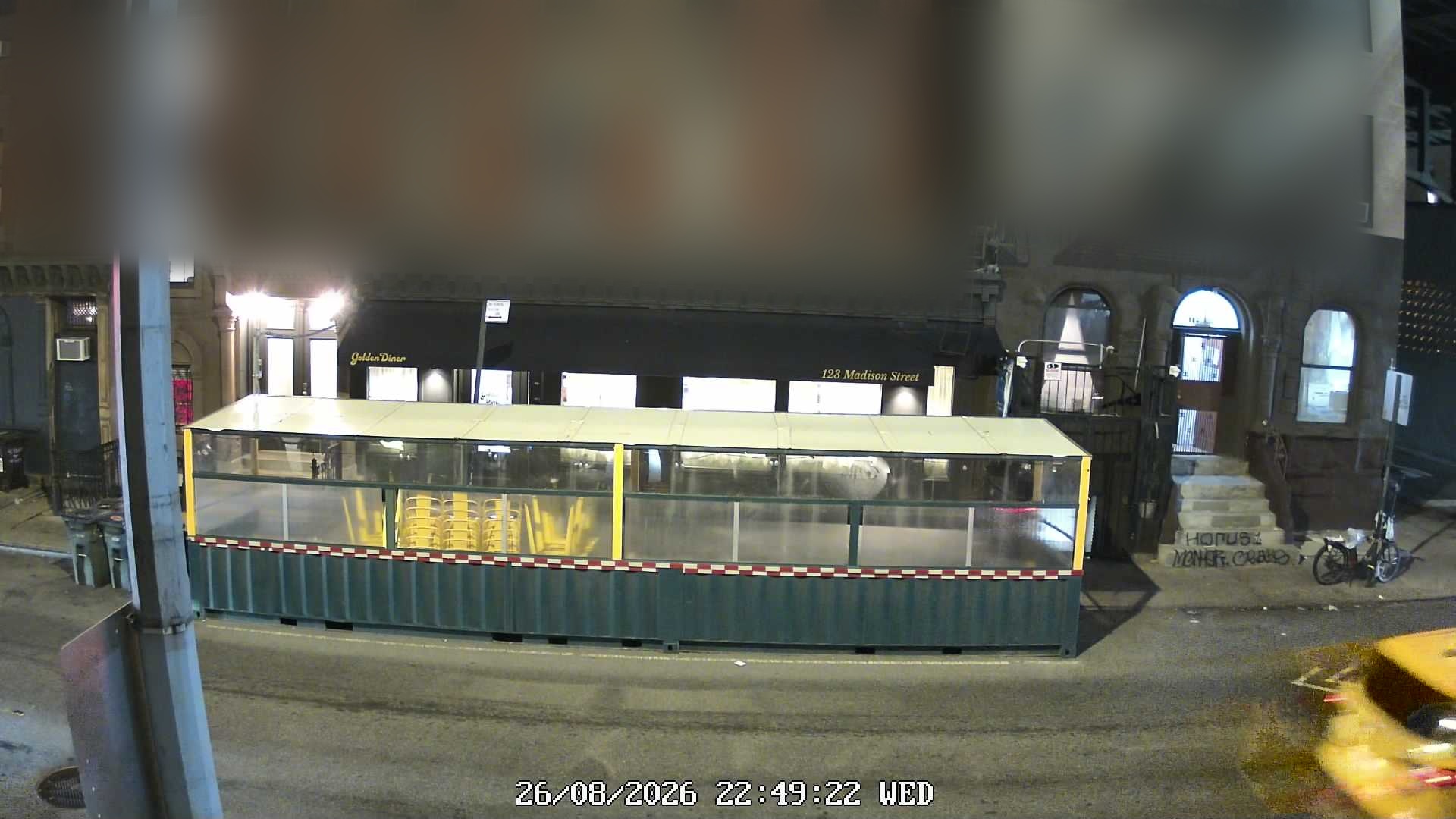 Golden Diner live line camera