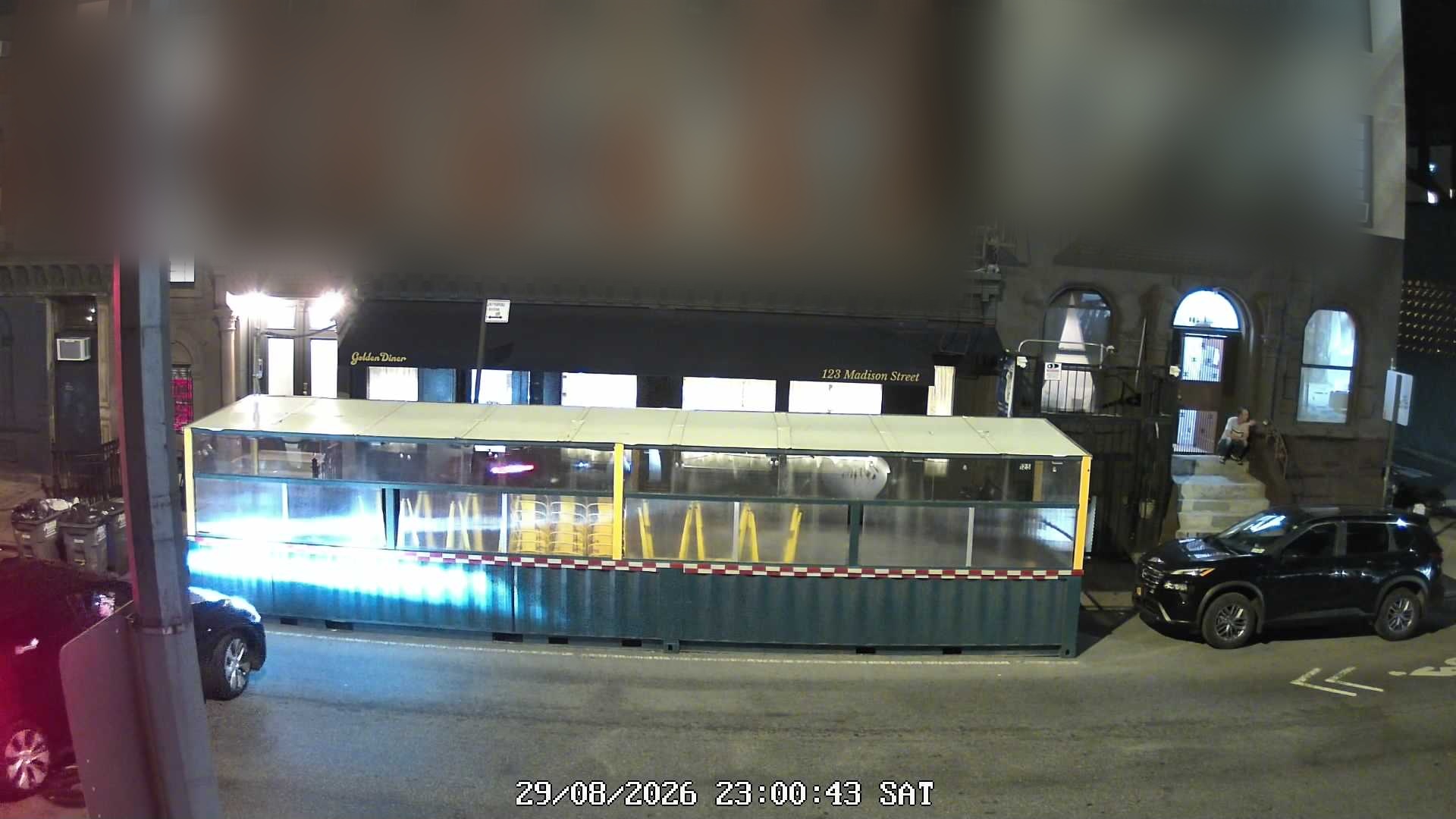 Golden Diner live line camera