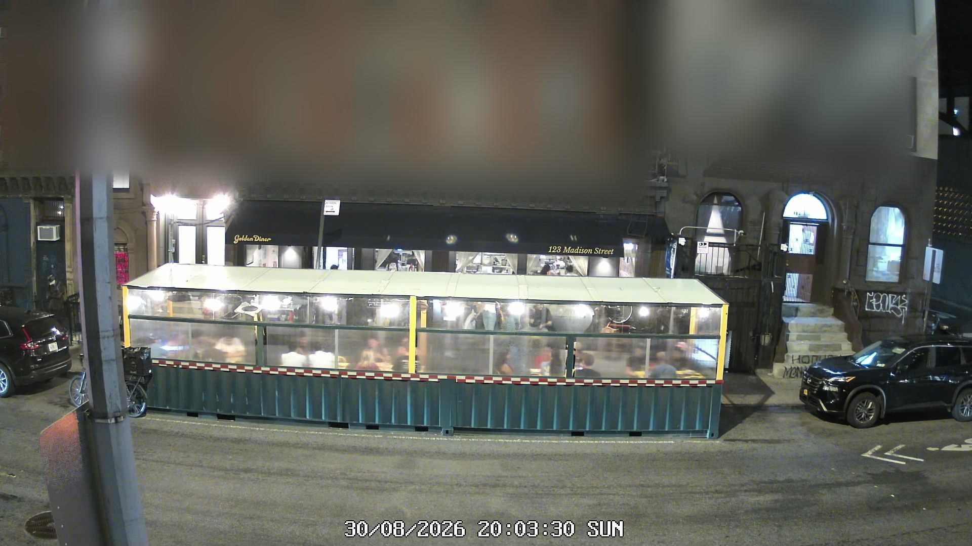 Golden Diner live line camera