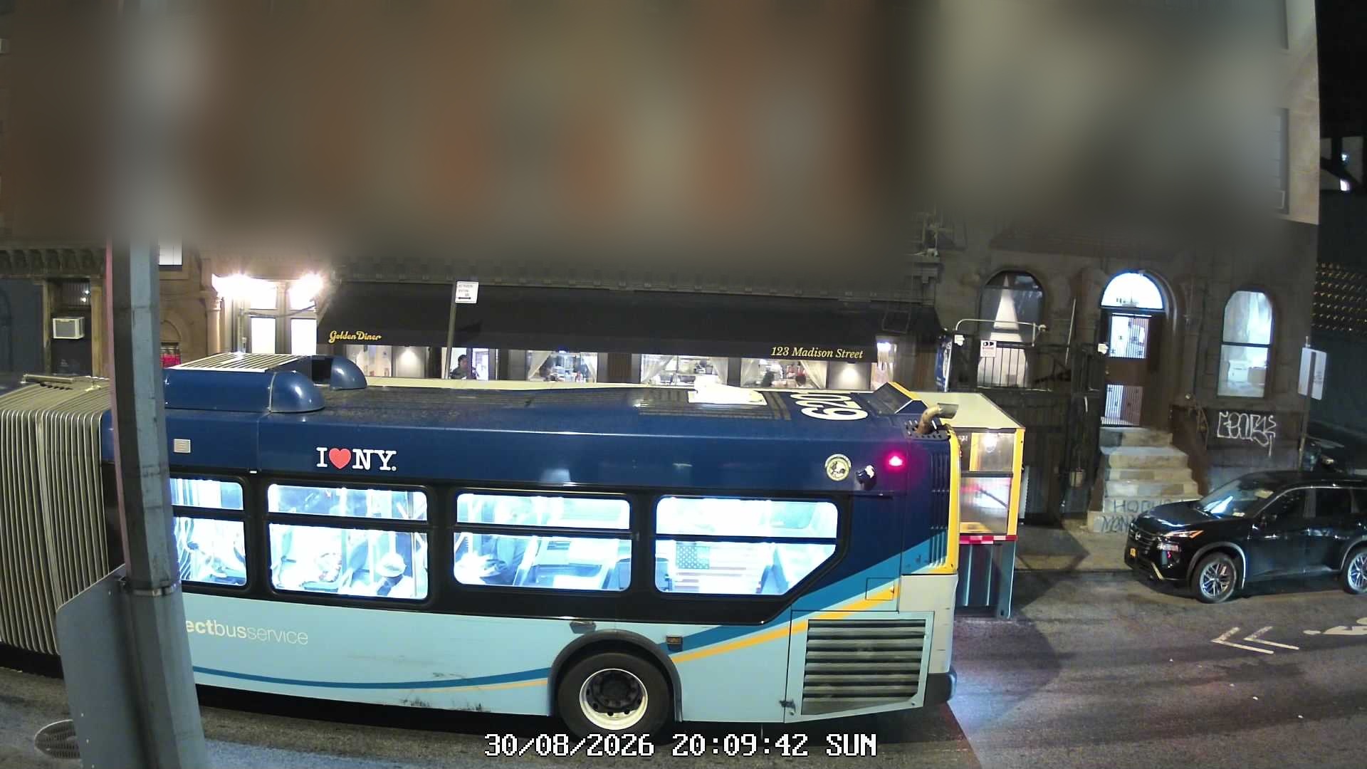 Golden Diner live line camera