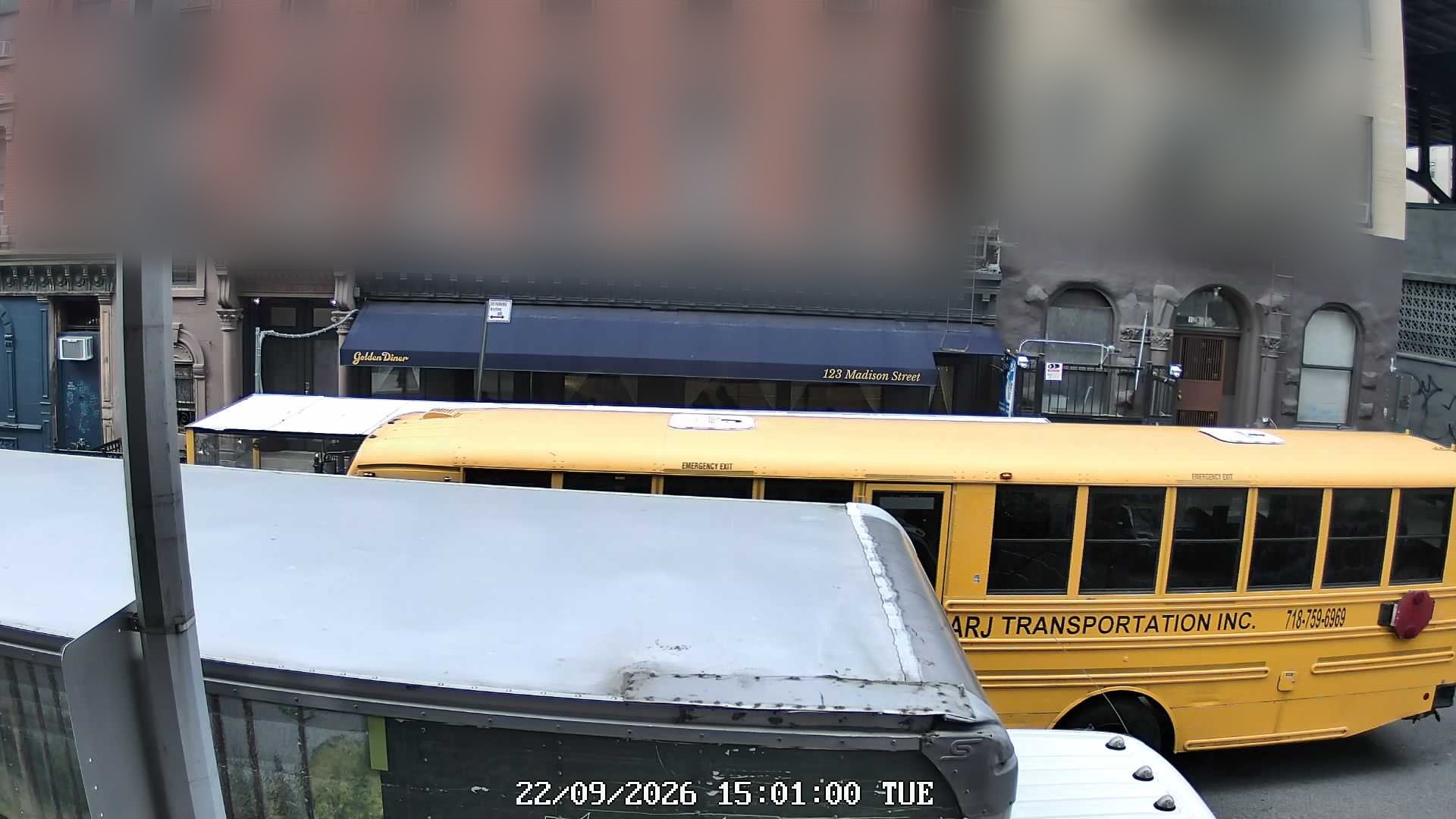 Golden Diner live line camera