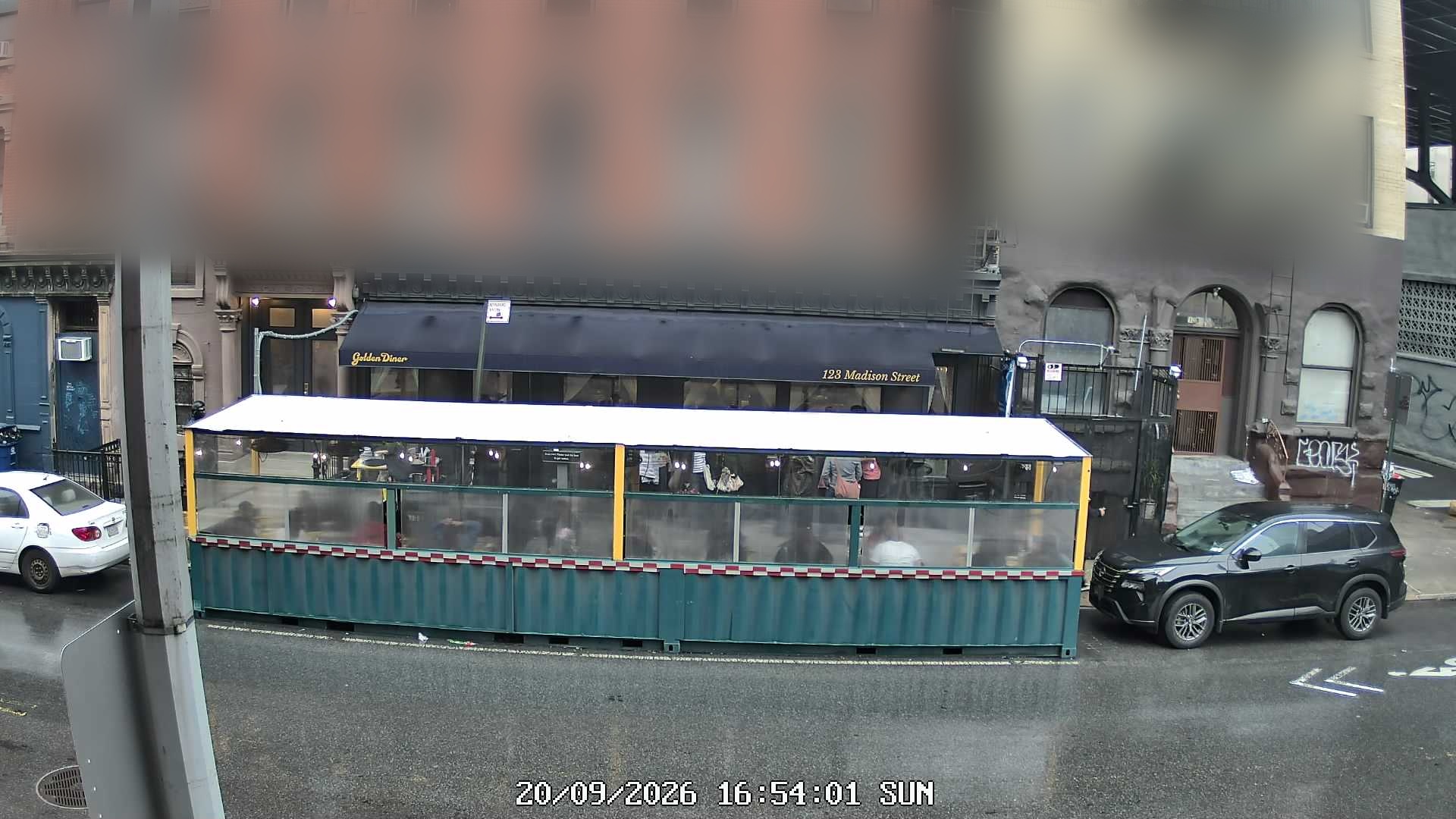 Golden Diner live line camera