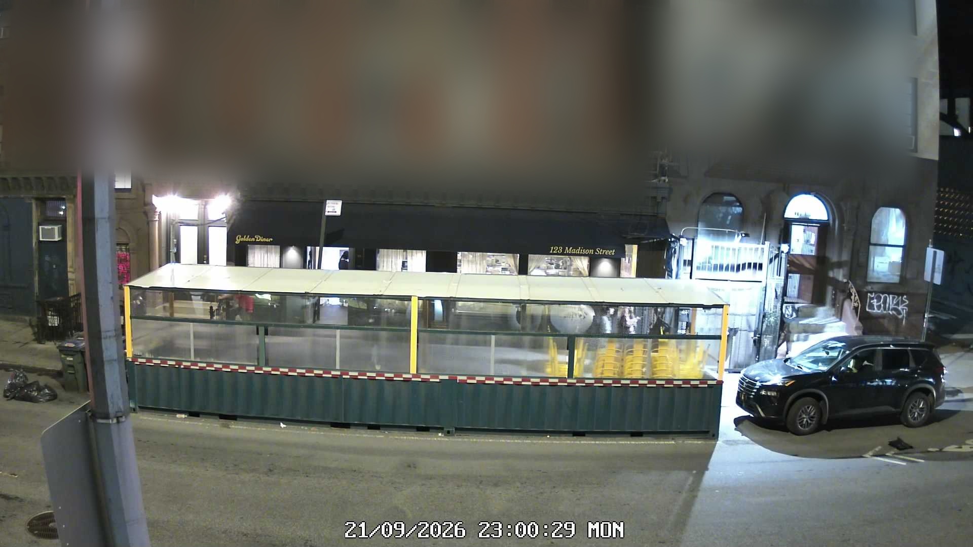 Golden Diner live line camera