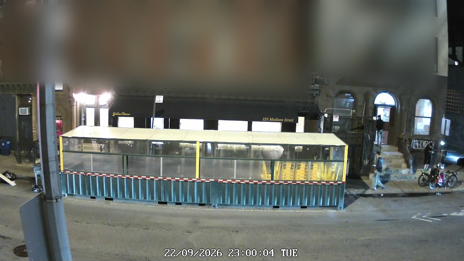 Golden Diner live line camera