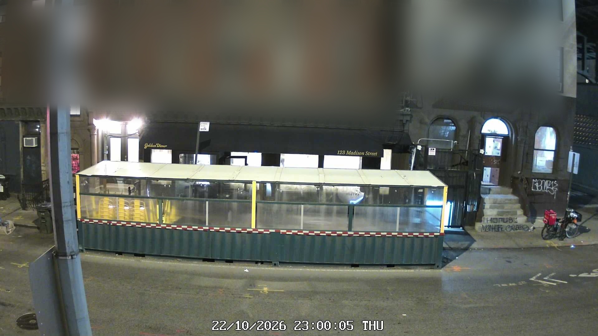 Golden Diner live line camera