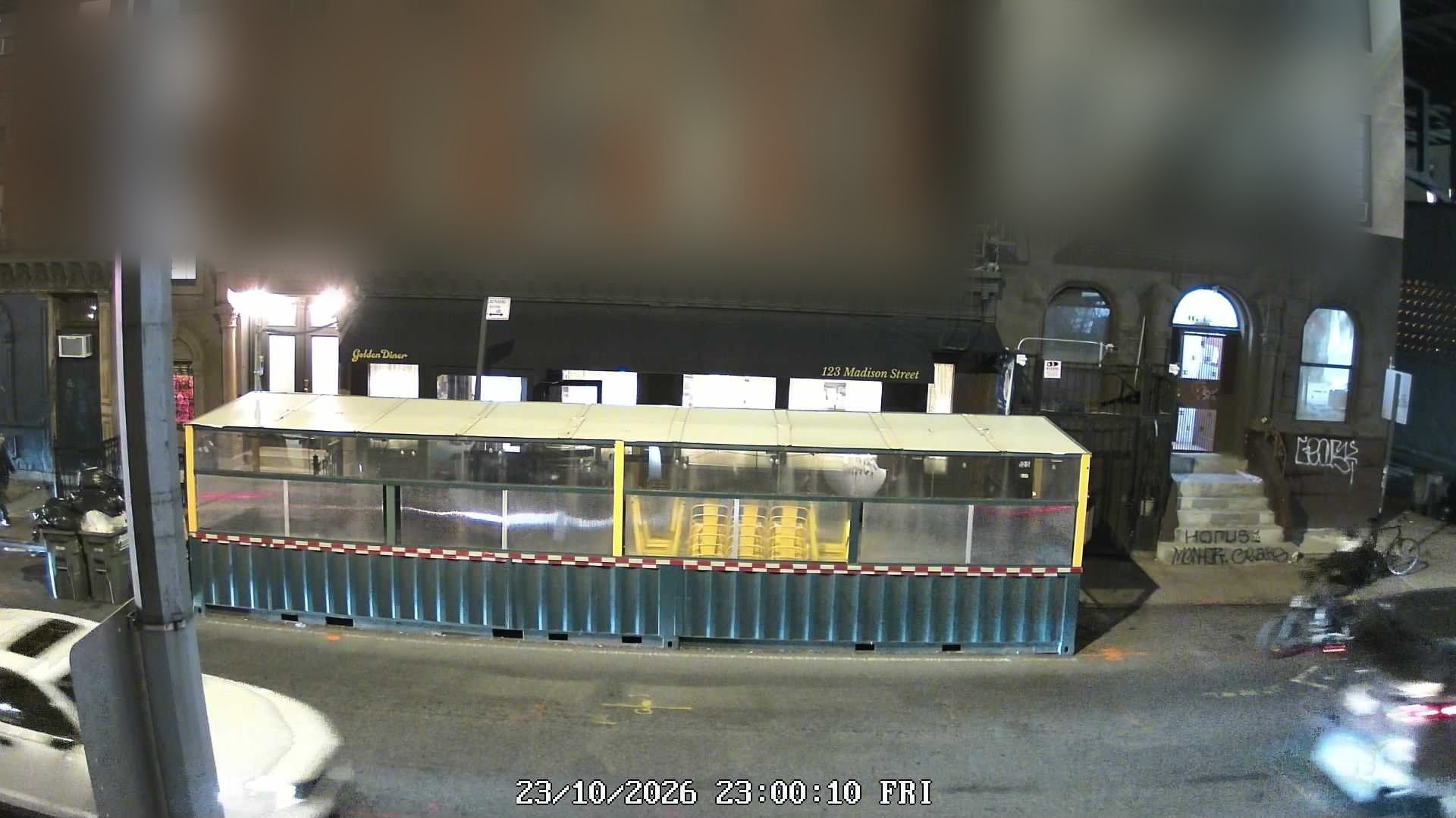Golden Diner live line camera