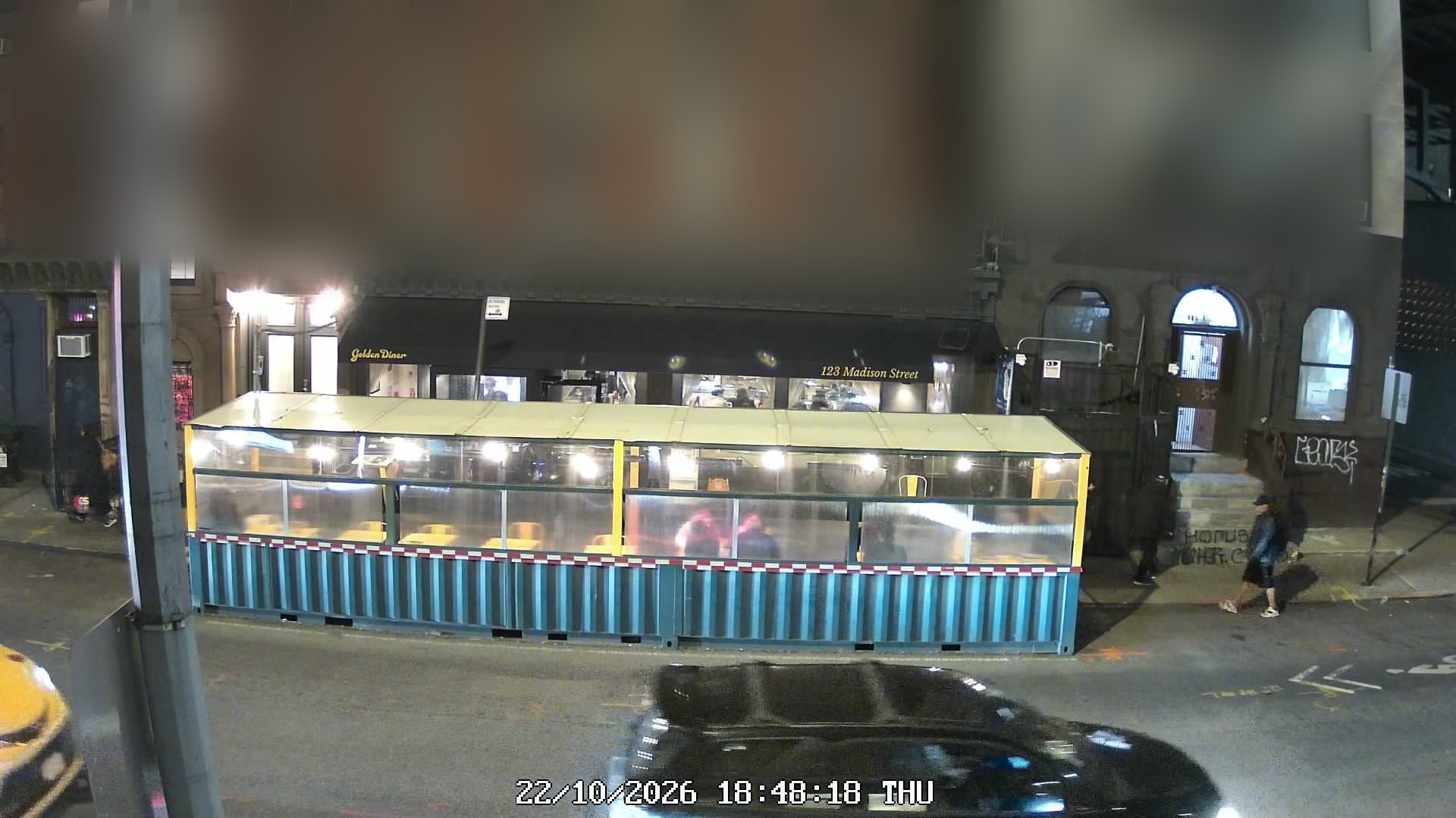 Golden Diner live line camera
