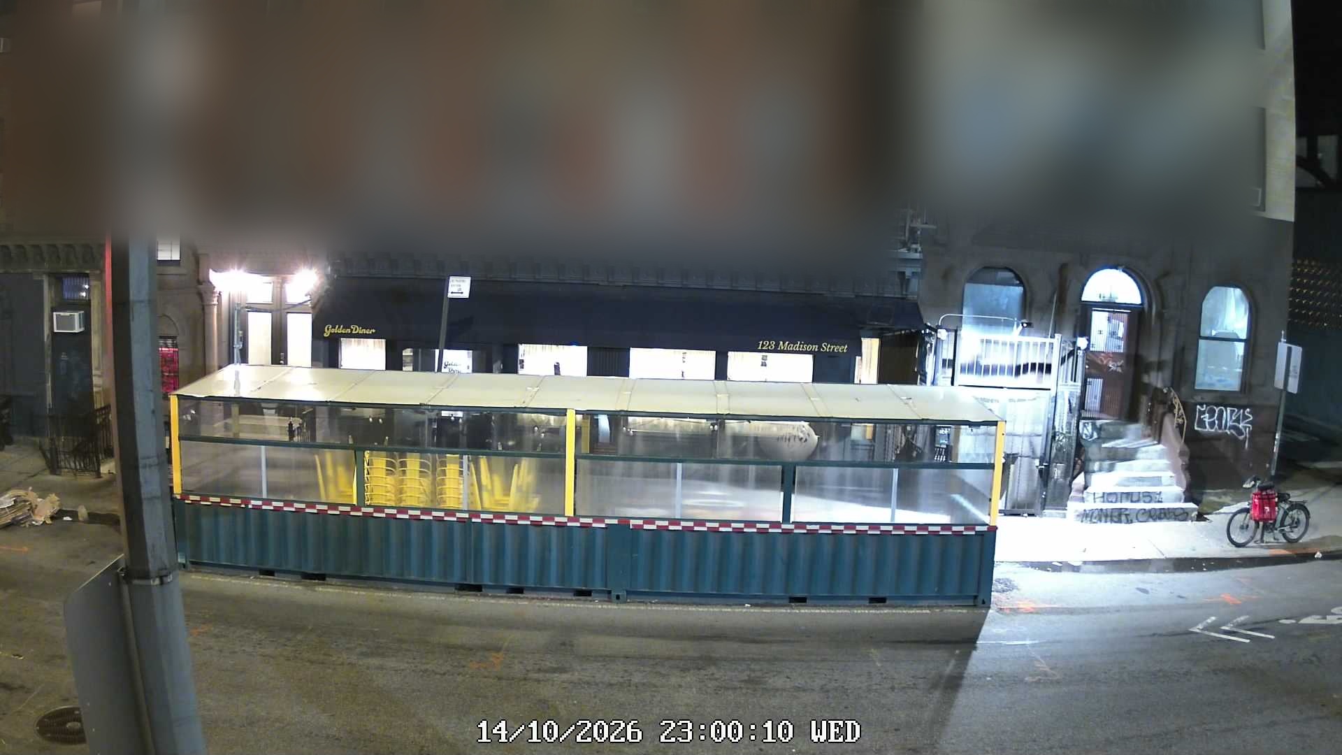 Golden Diner live line camera
