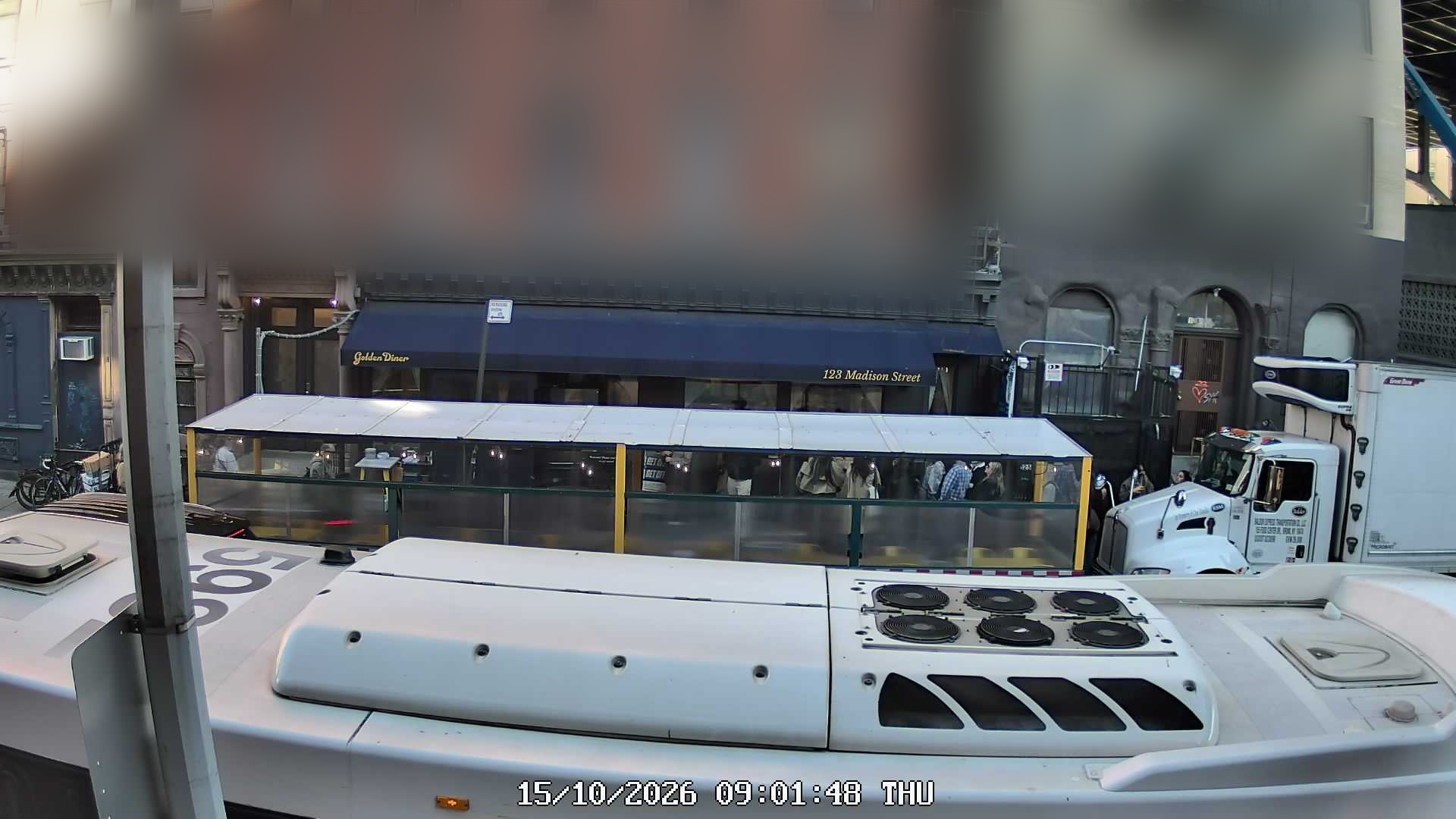 Golden Diner live line camera