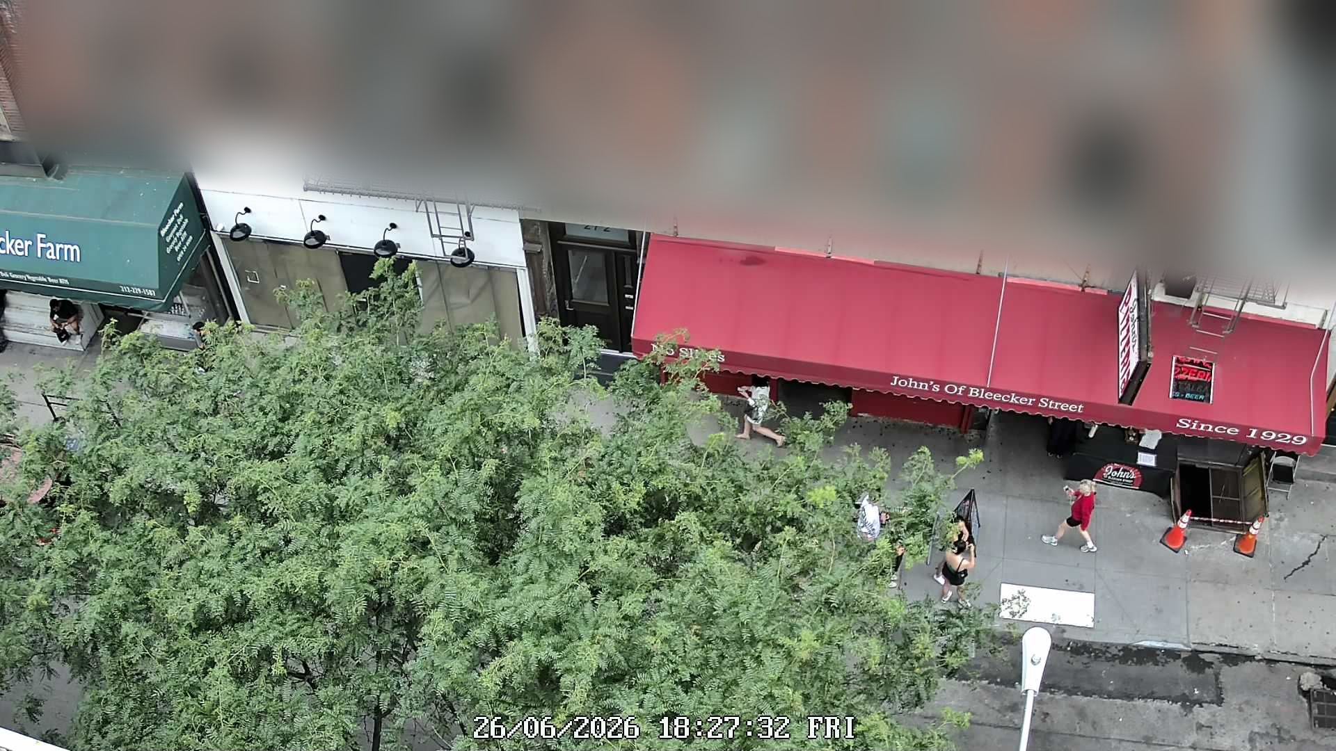 John's of Bleecker Street wait time — live line camera