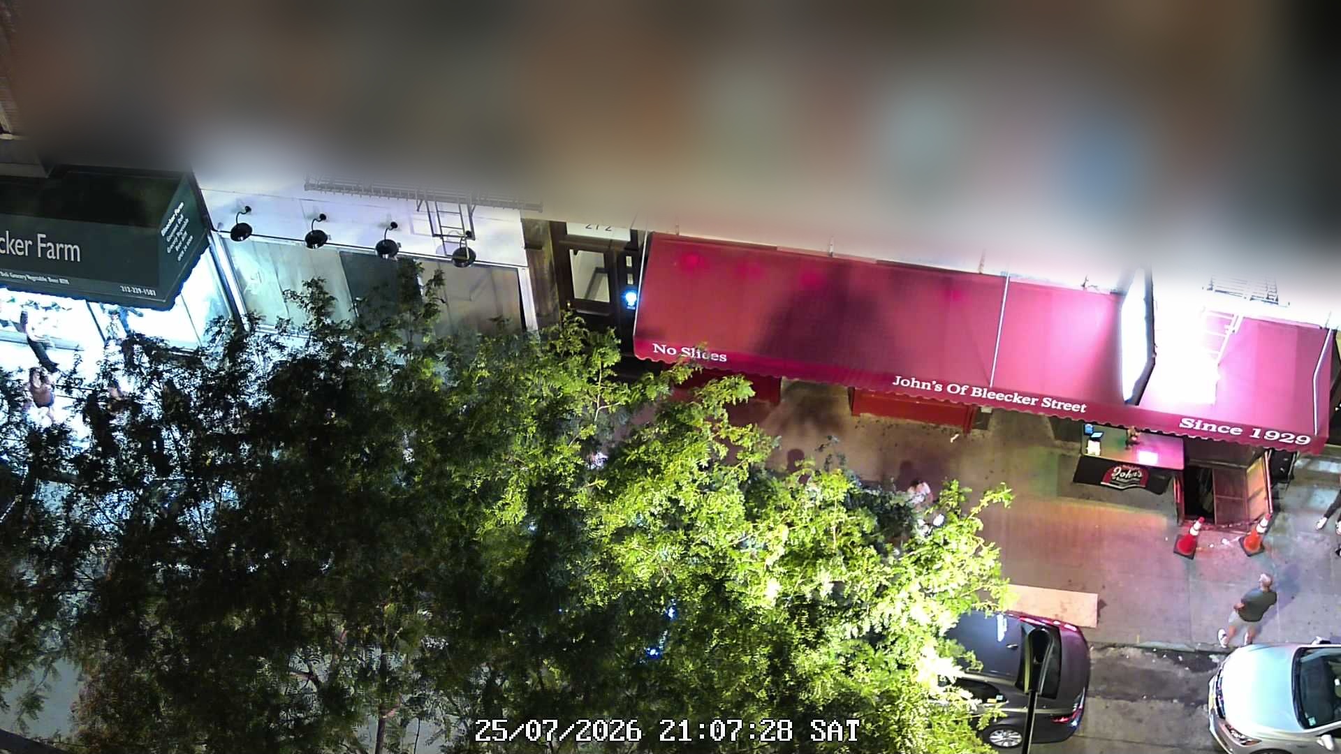 John's of Bleecker Street wait time — live line camera