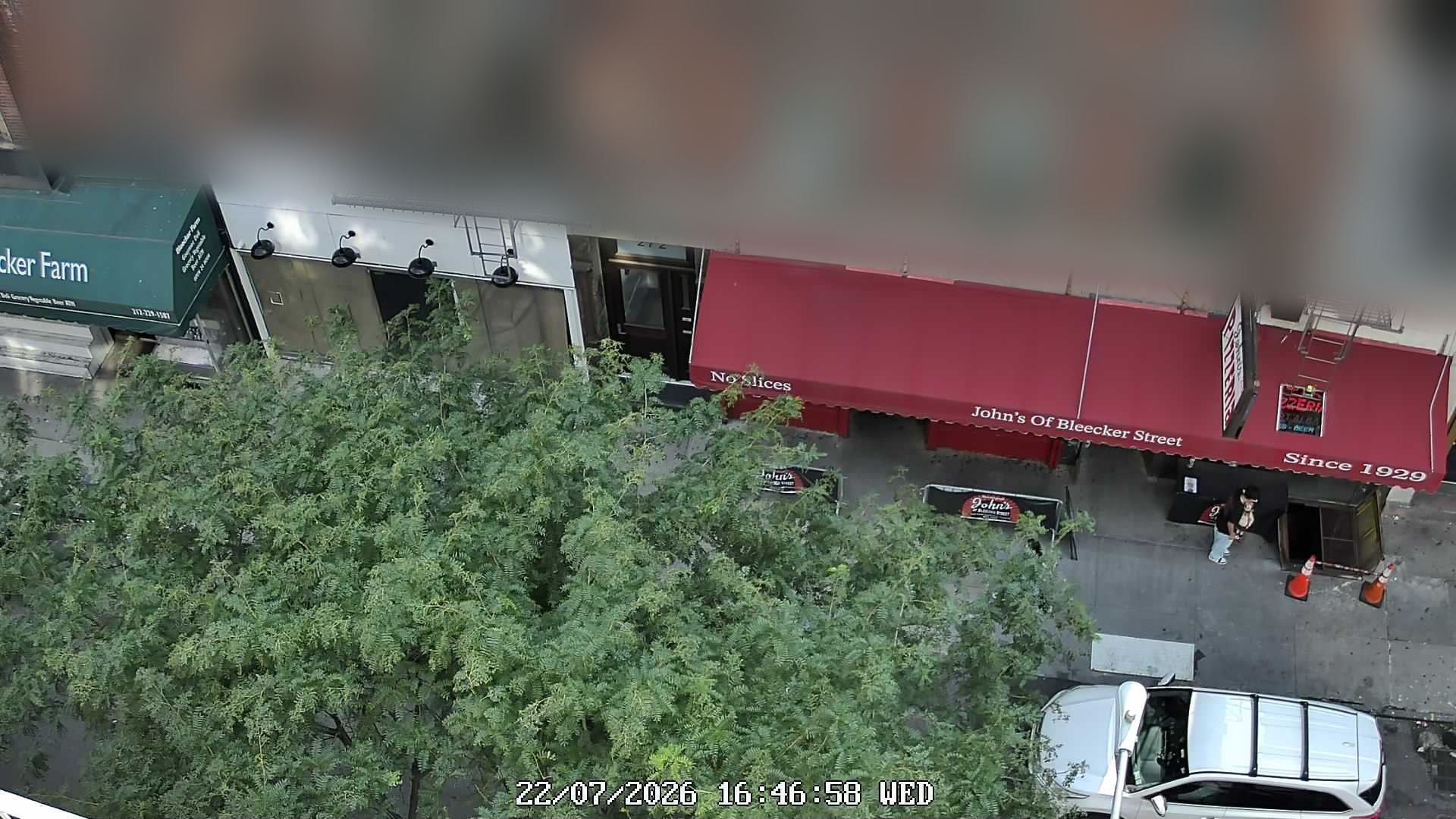John's of Bleecker Street wait time — live line camera