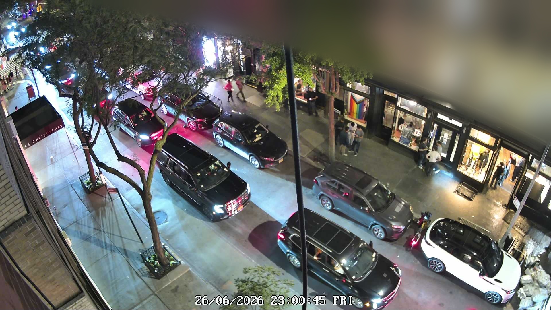 L'industrie Pizzeria wait time — live line camera