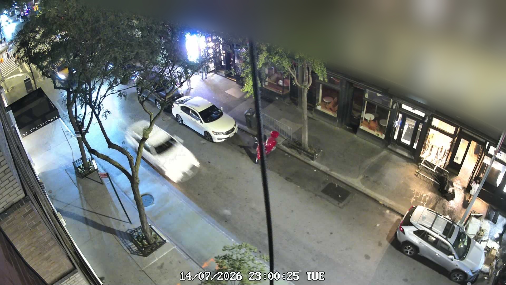 L'industrie Pizzeria wait time — live line camera