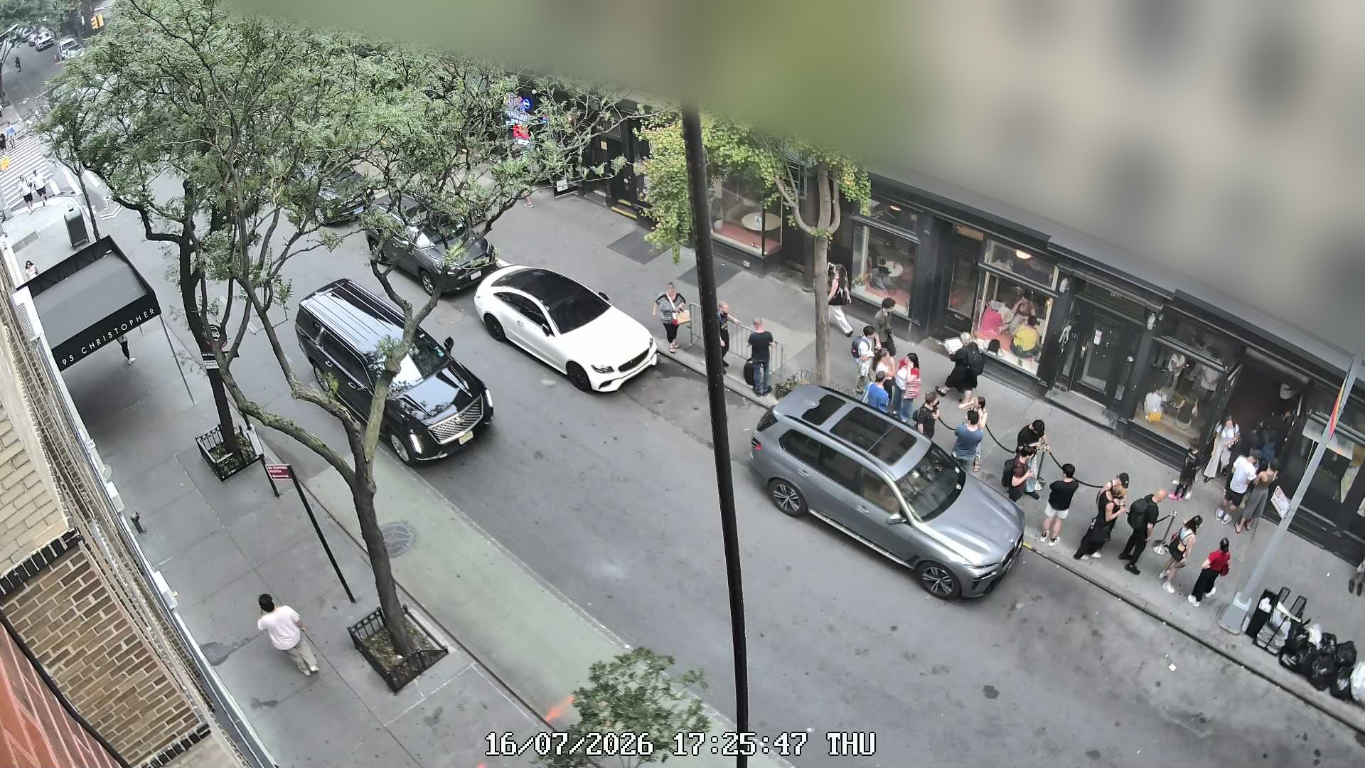 L'industrie Pizzeria live line camera