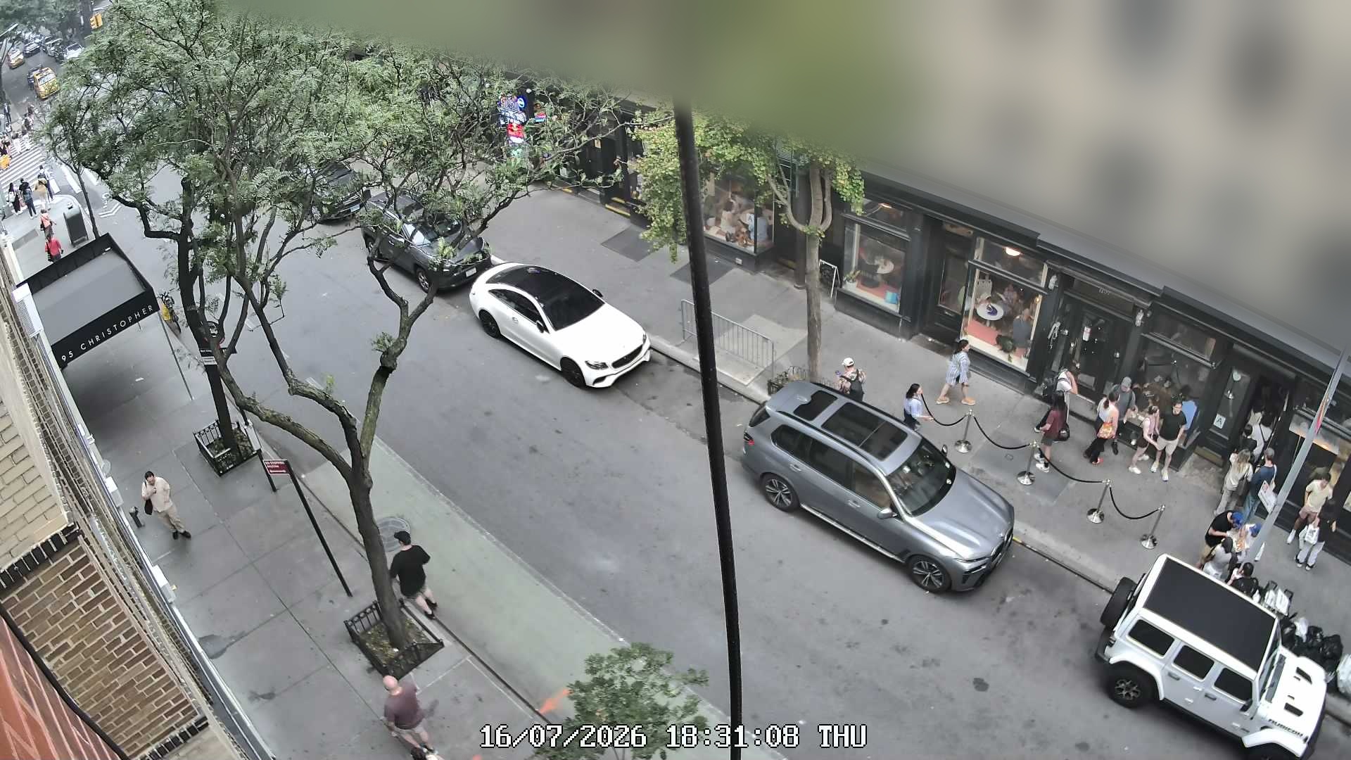 L'industrie Pizzeria live line camera