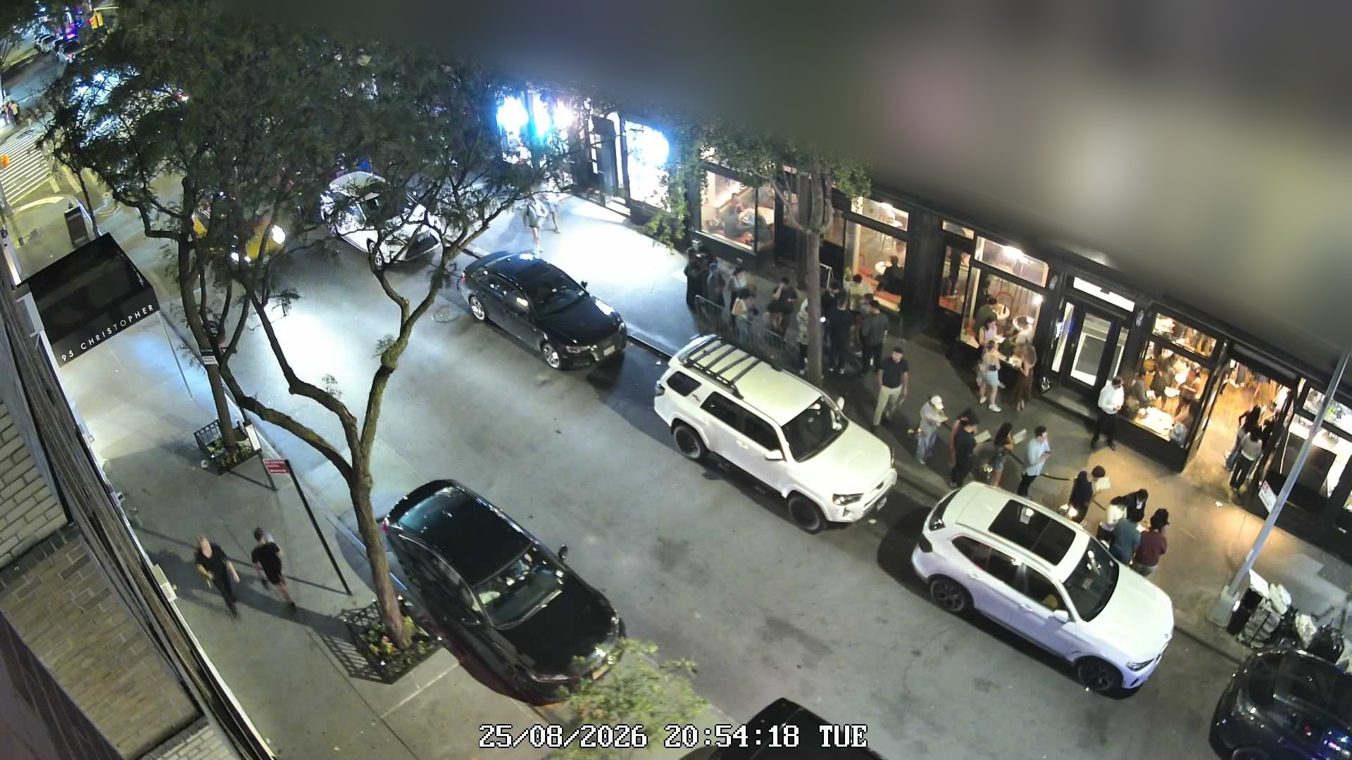 L'industrie Pizzeria wait time — live line camera