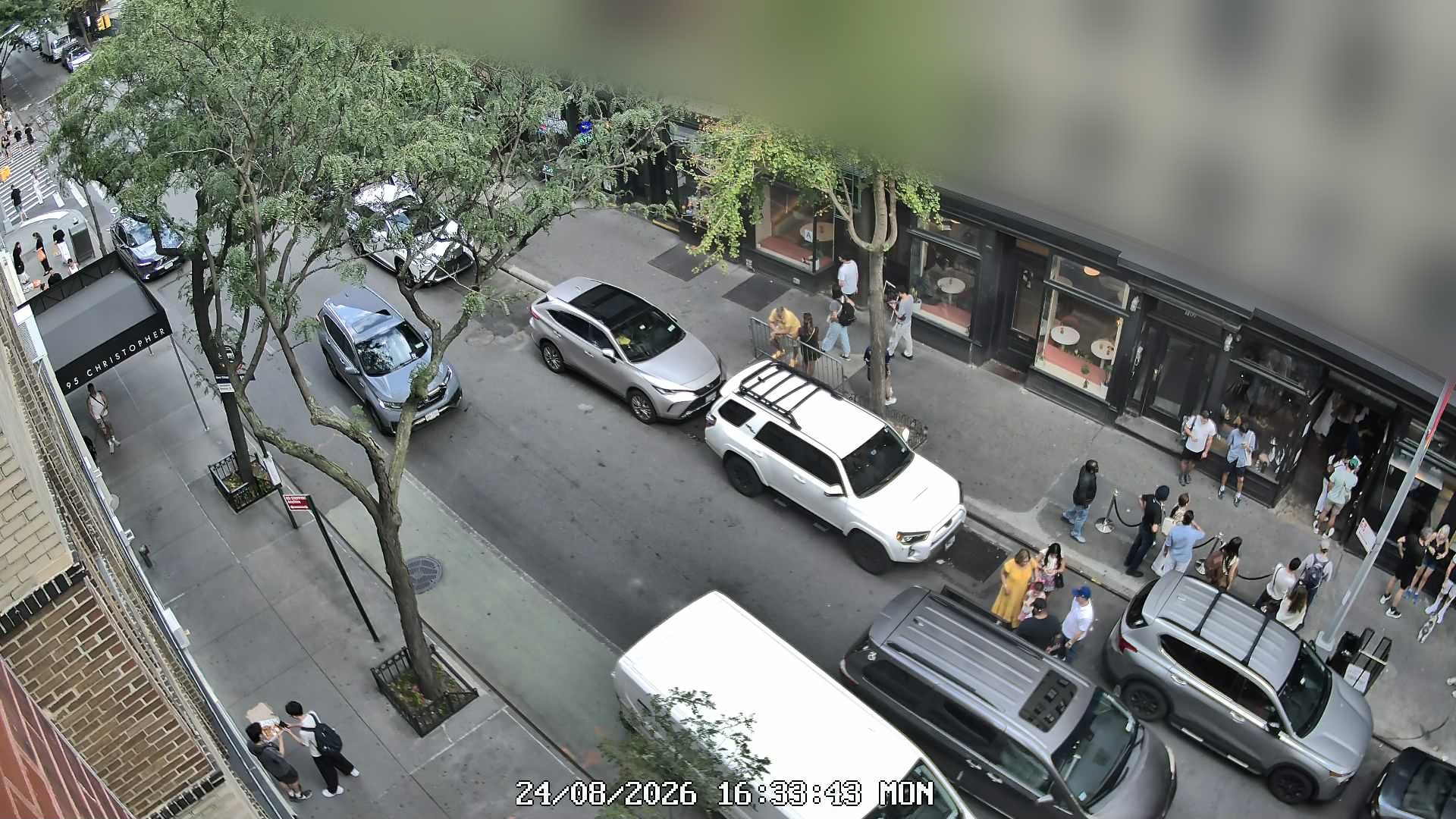 L'industrie Pizzeria wait time — live line camera