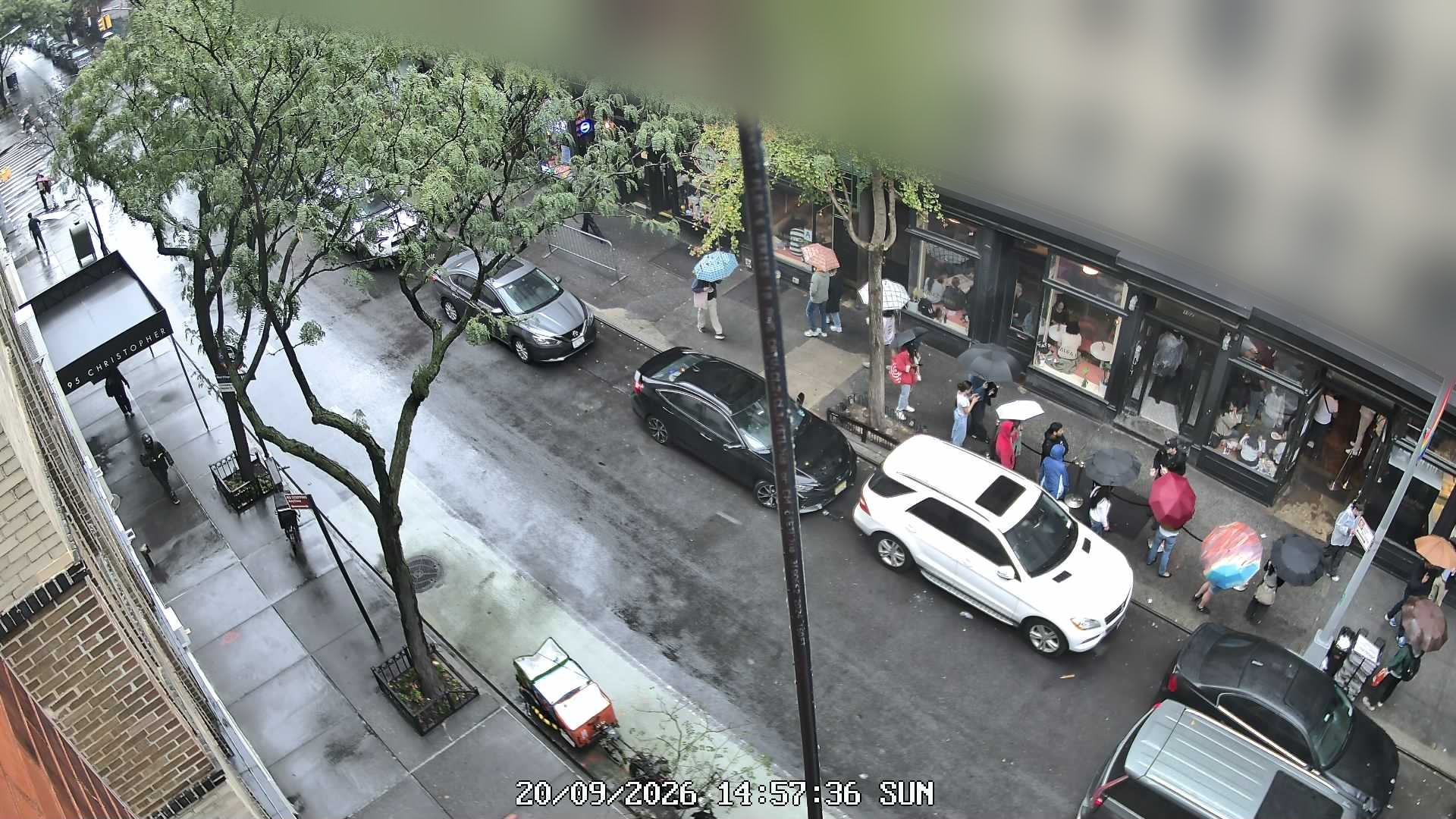 L'industrie Pizzeria live line camera