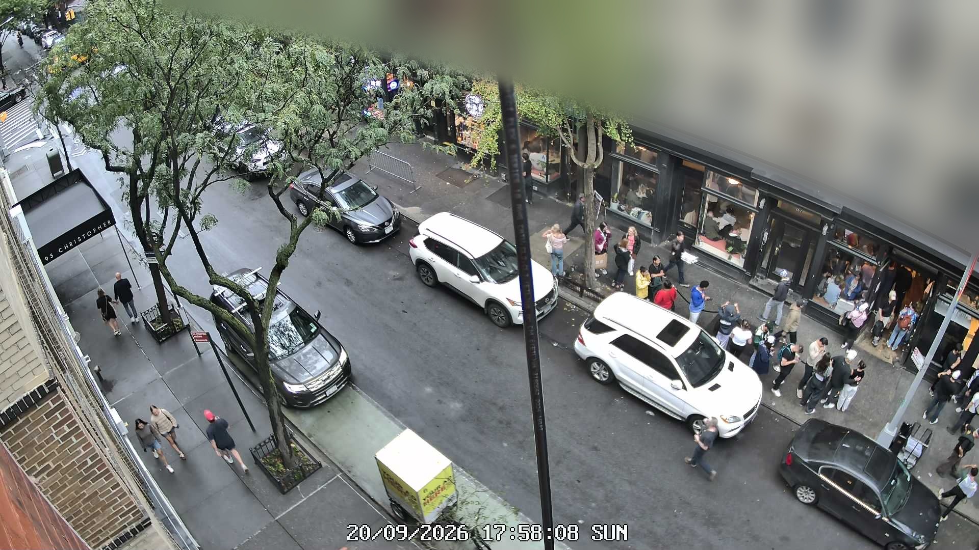L'industrie Pizzeria live line camera