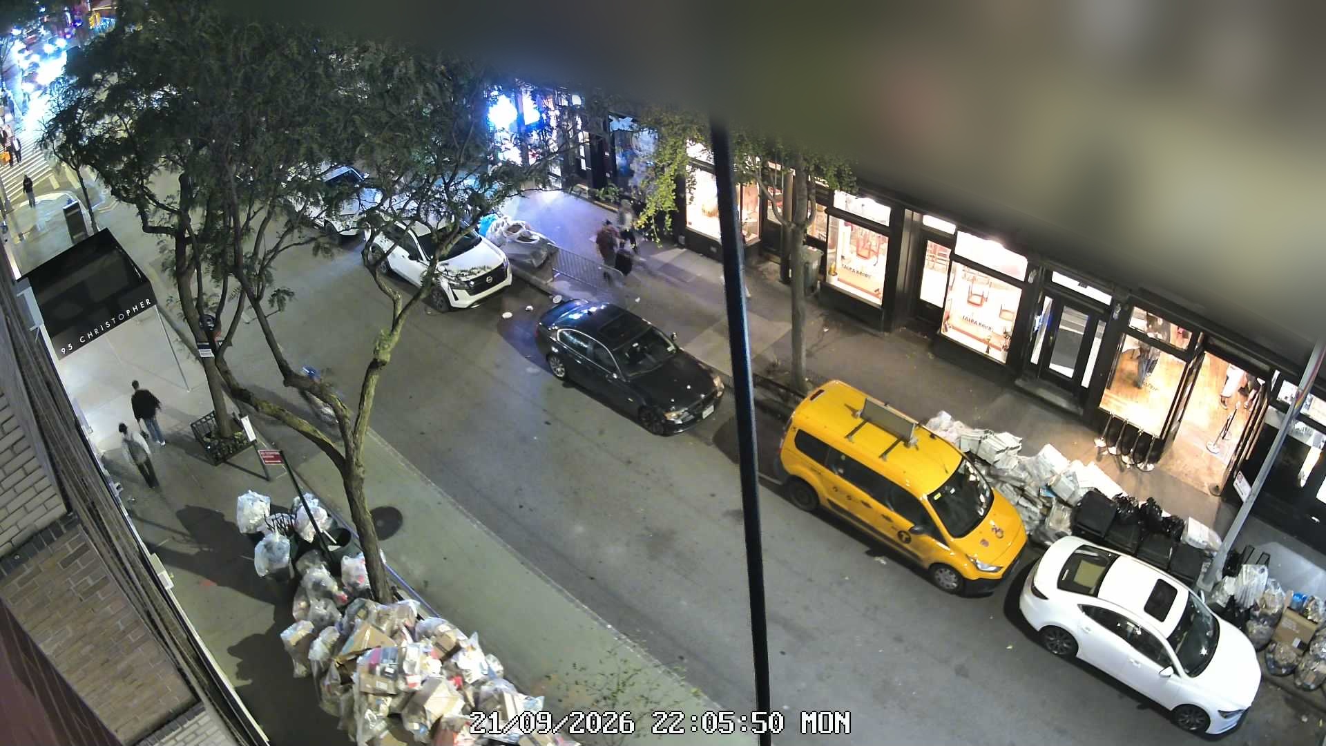 L'industrie Pizzeria wait time — live line camera