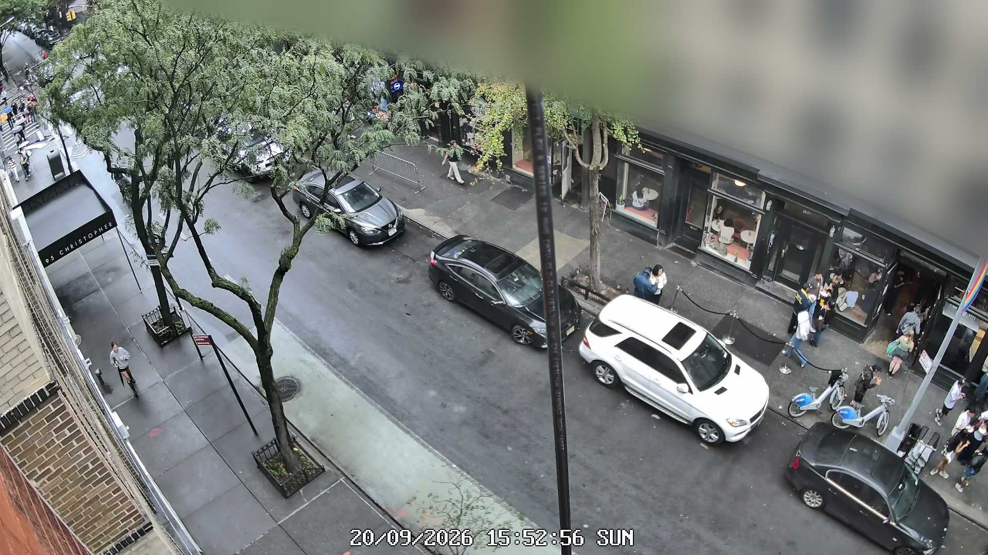L'industrie Pizzeria live line camera