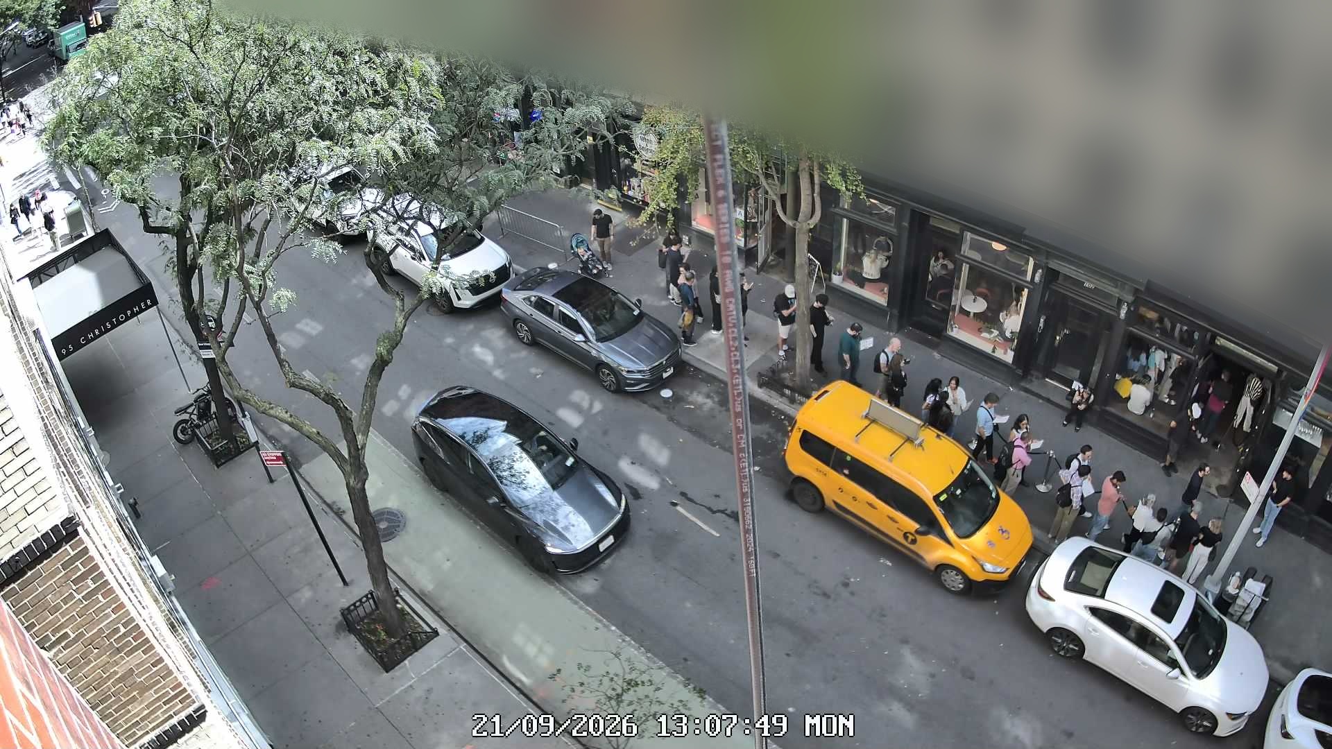 L'industrie Pizzeria live line camera