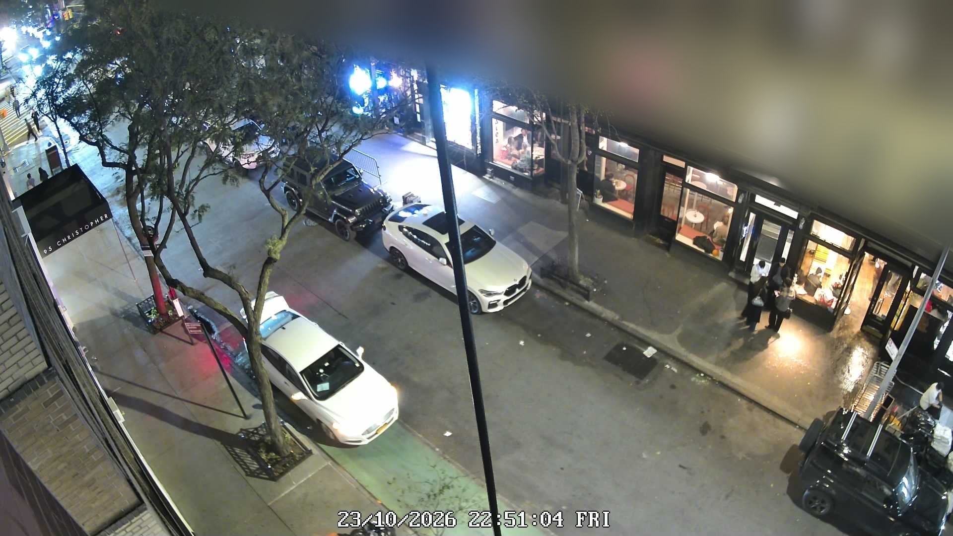 L'industrie Pizzeria wait time — live line camera
