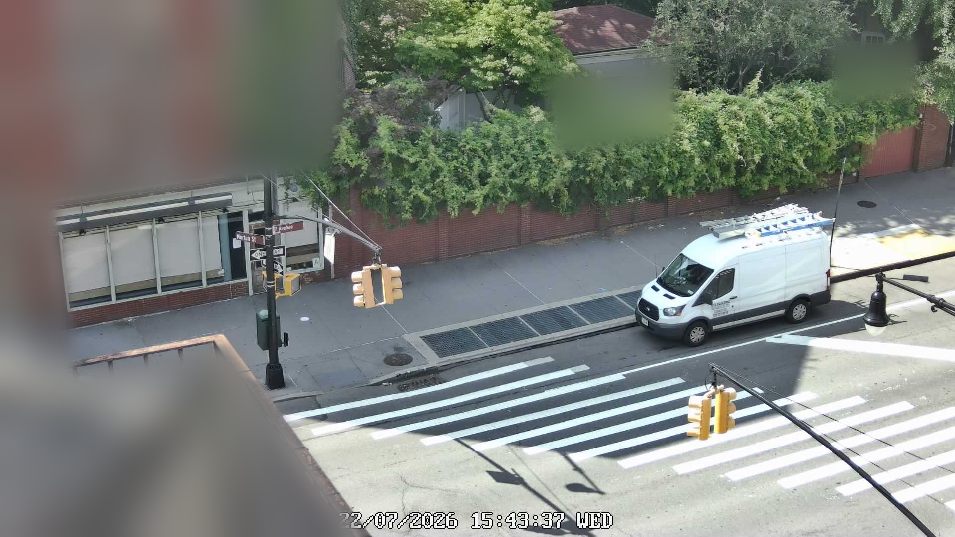Breakfast by Salt's Cure live line camera