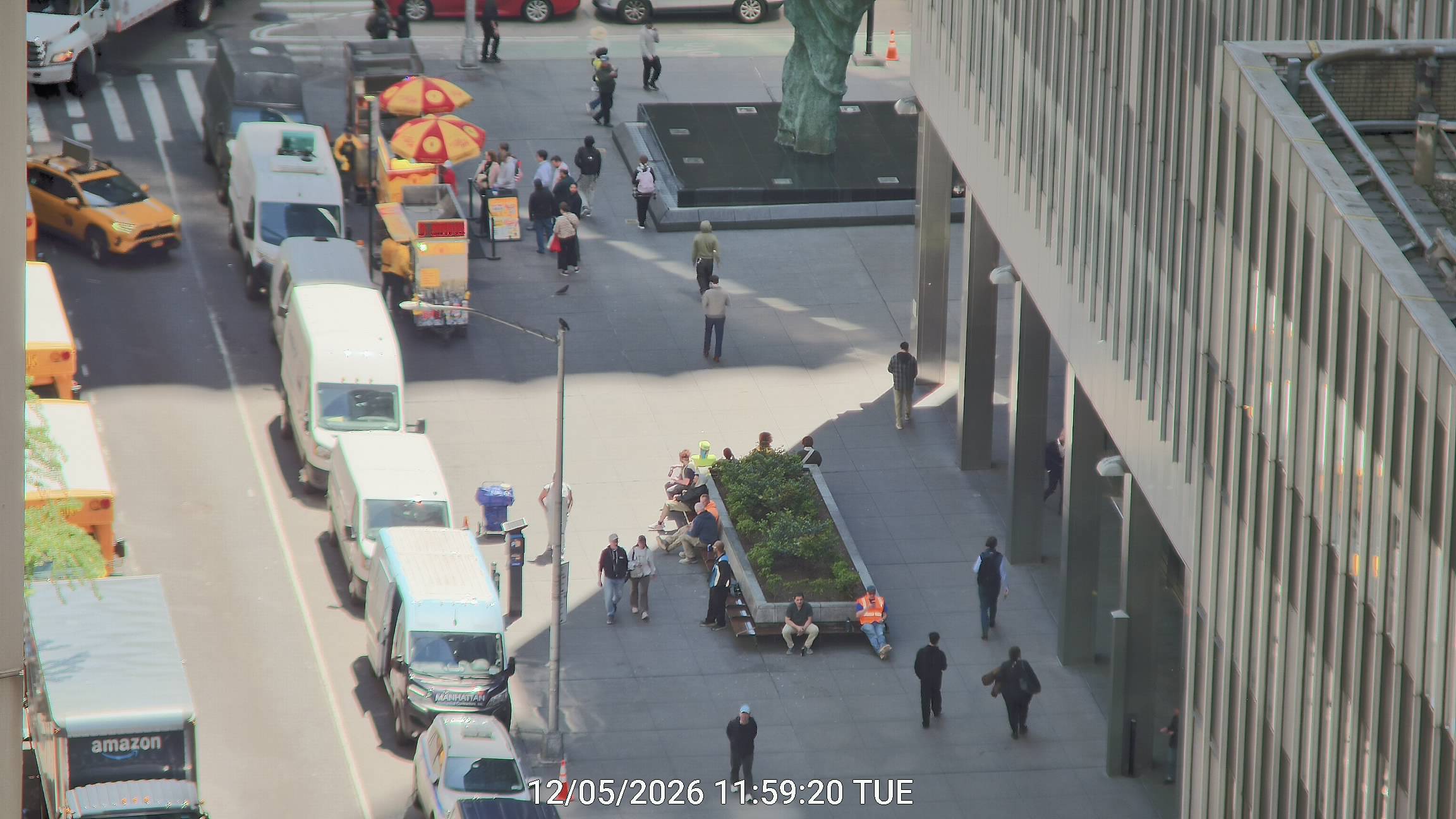 The Halal Guys wait time — live line camera