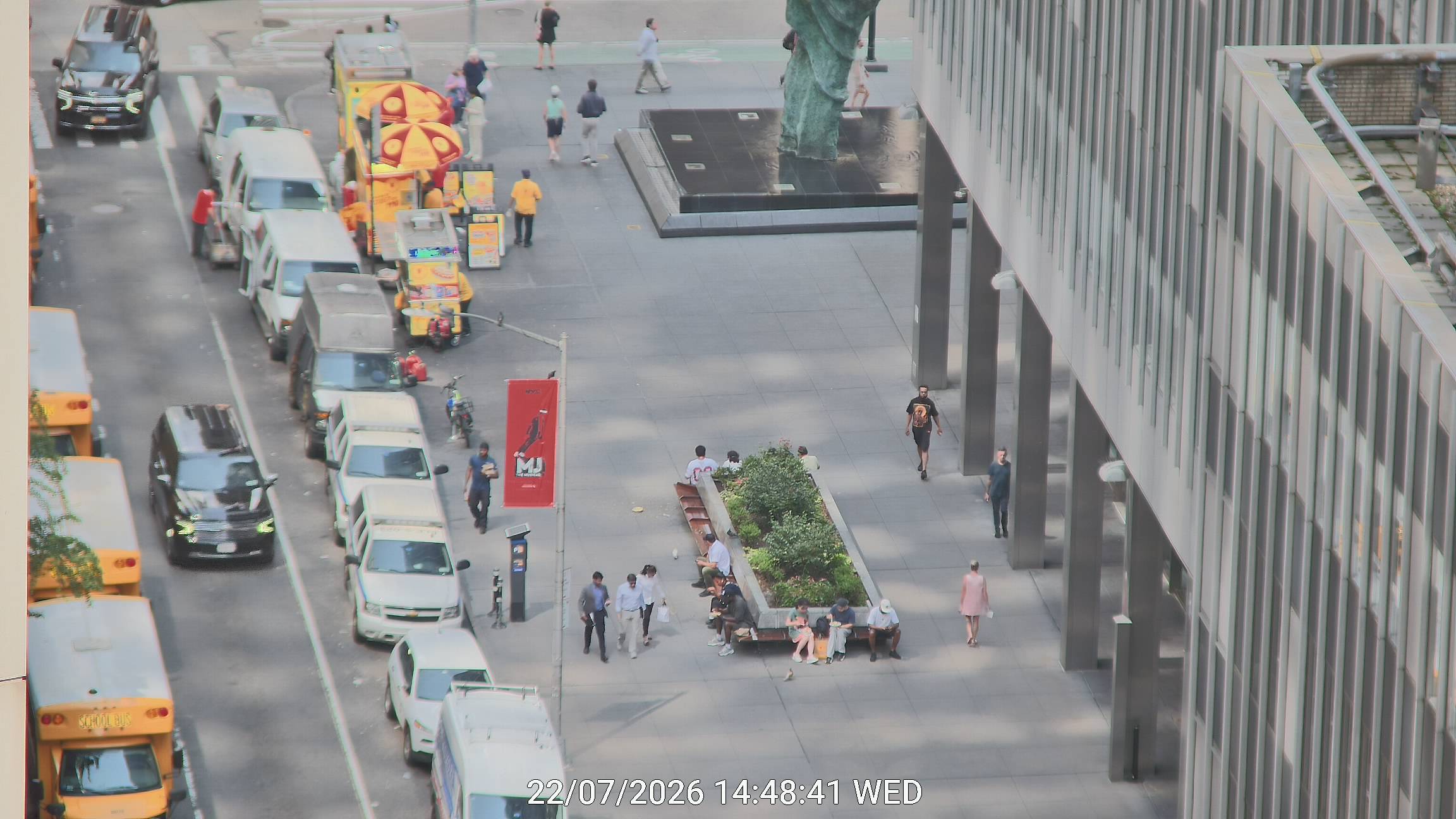 The Halal Guys wait time — live line camera