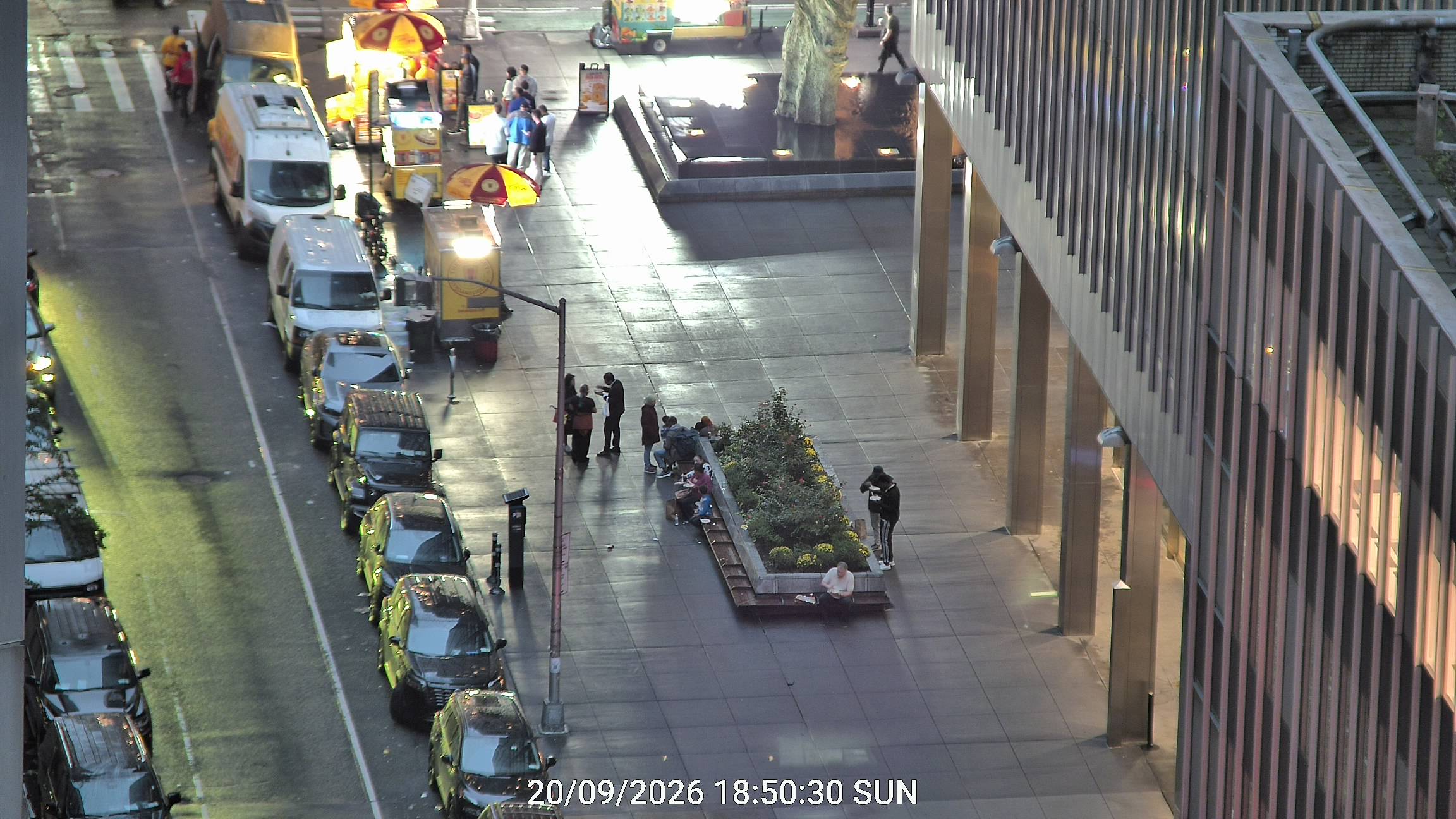 The Halal Guys live line camera